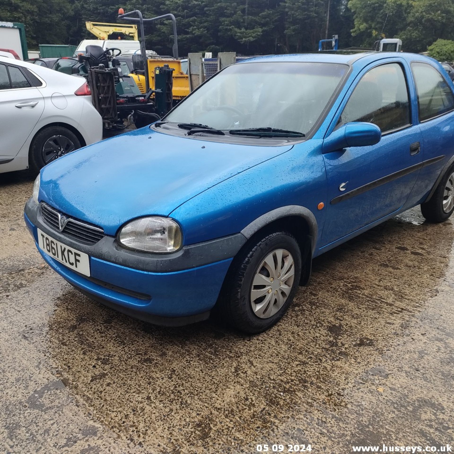 1999 VAUXHALL CORSA CLUB 16V AUTO - 1199cc 3dr Hatchback (Blue, 50k) - Image 15 of 58