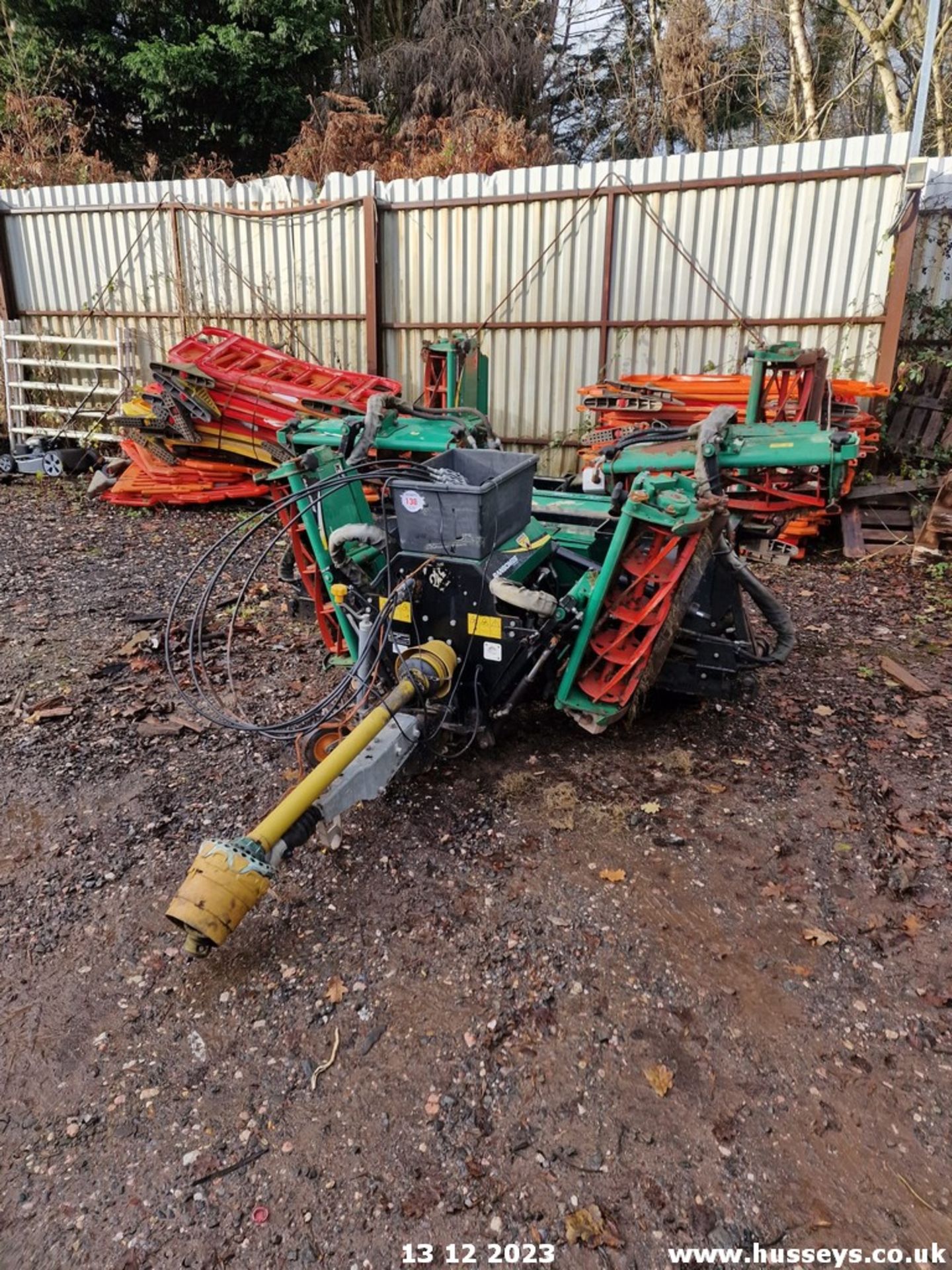 RANSOMES TRAILED GANG MOWER - Image 2 of 4