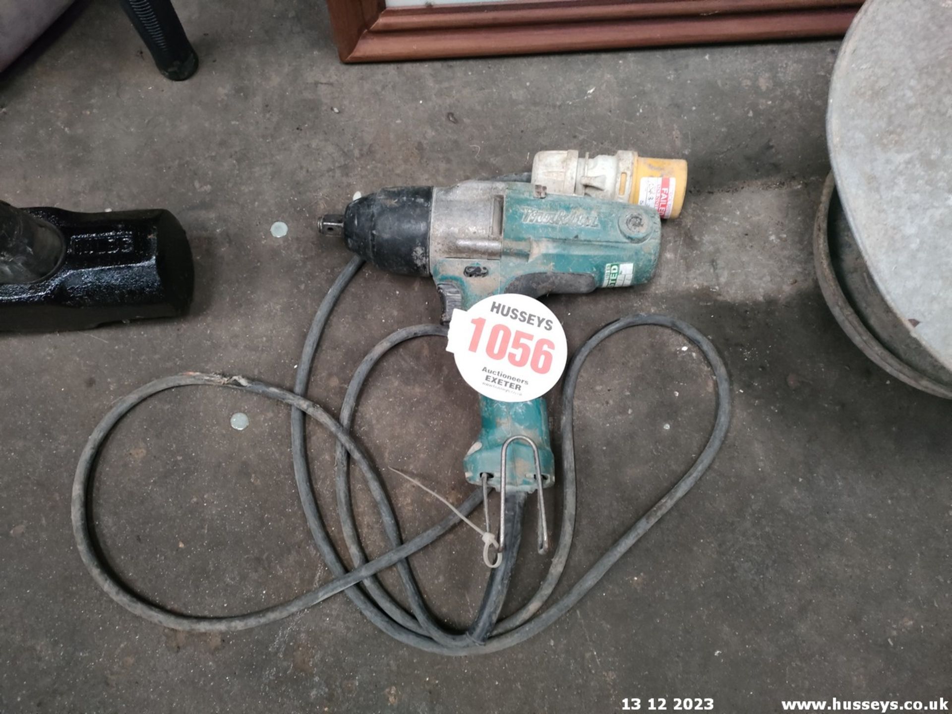 MAKITA IMPACT WRENCH