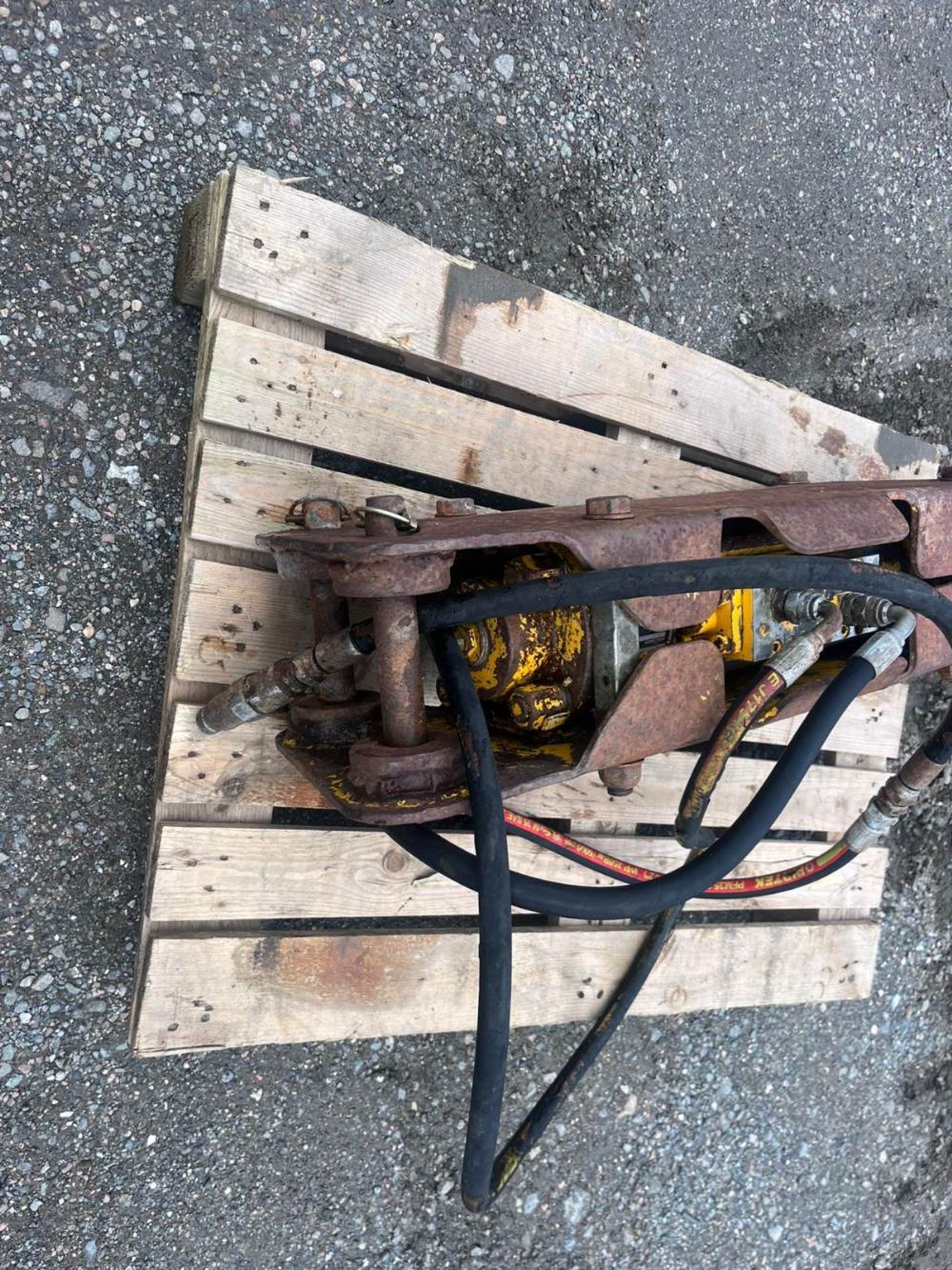 BOBCAT X322 MINI DIGGER C.W 3 BUCKETS & BREAKER BLADE EXTENSIONS 2 SPEED EXPANDING TRACKS RTD - Bild 10 aus 19