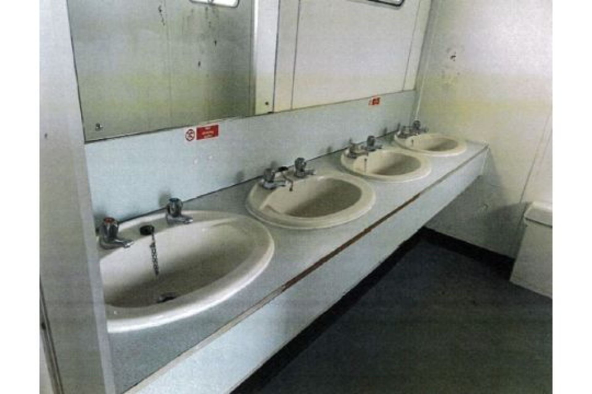 28' X 9' LADIES TOILET. 4 CUBICLES, 4 HANDBASINS. CUPBOARD FOR CLEANING GEAR. SOLD OFFSITE - Image 2 of 4