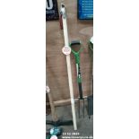 CATTLE LOADING POLE