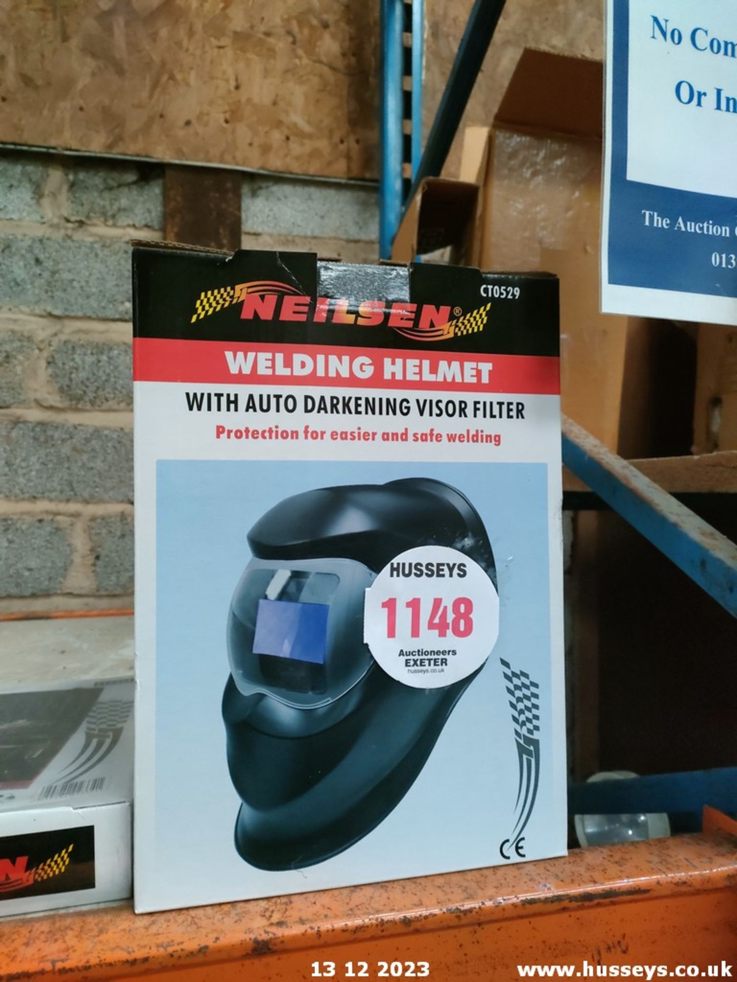 WELDING HELMET