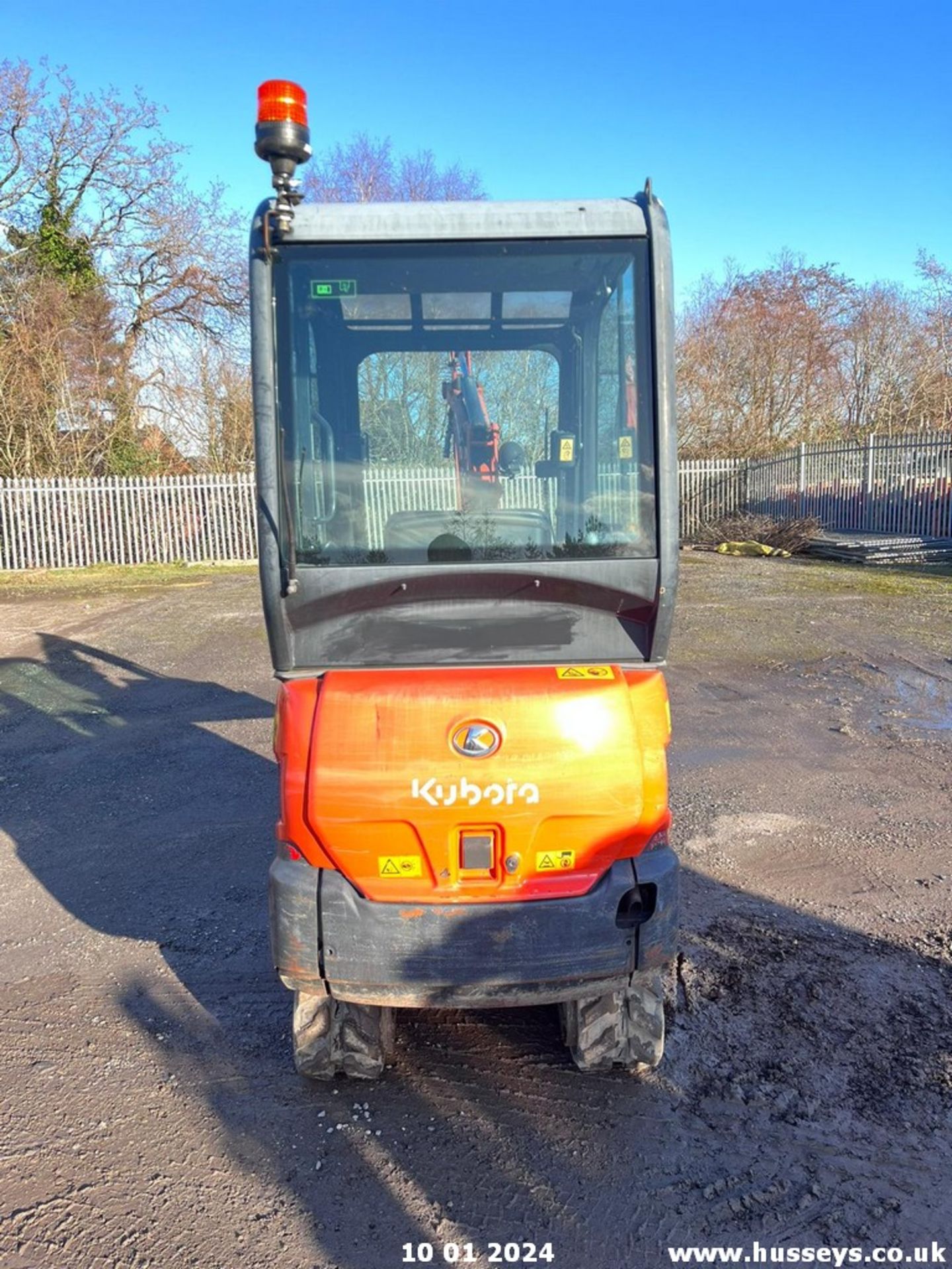 KUBOTA KX015-4 DIGGER 2017 1886HRS 3 BUCKETS & QH, RED & BLACK KEYS RTD - Image 5 of 13