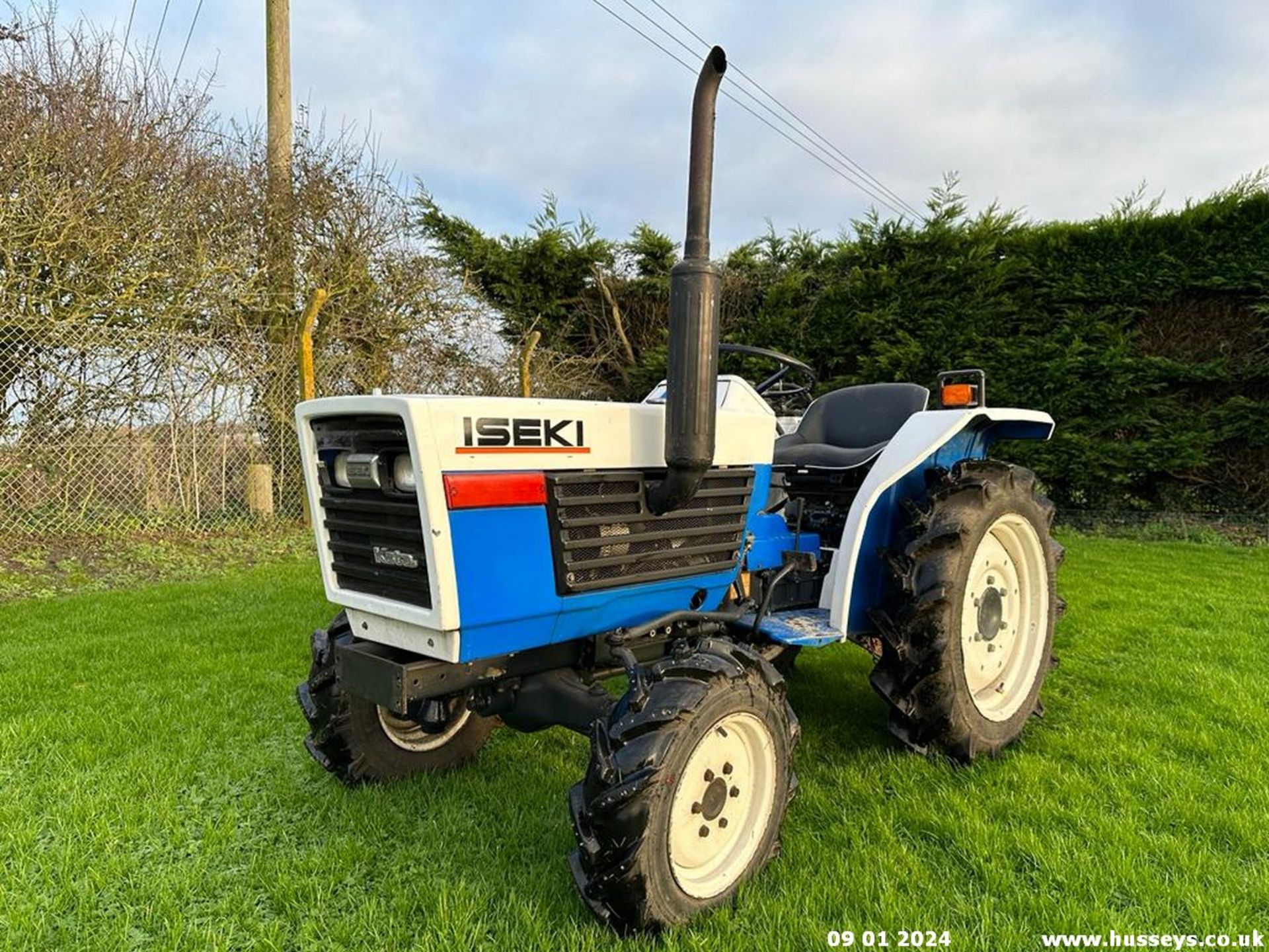 ISEKI COMPACT TRACTOR - Bild 6 aus 11