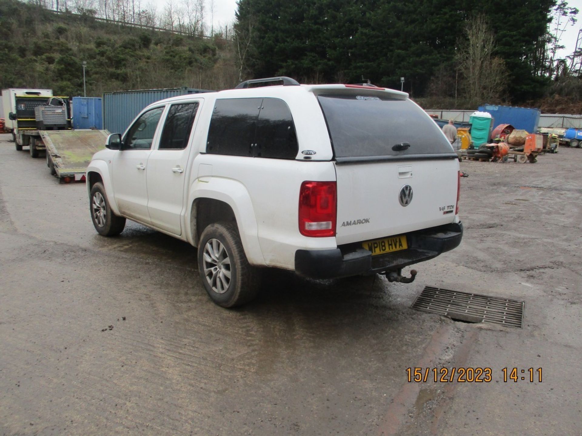 18/18 VOLKSWAGEN AMAROK TRENDLINE V6 TDI 4 - 2967cc 4dr 4x4 (White) - Bild 5 aus 11