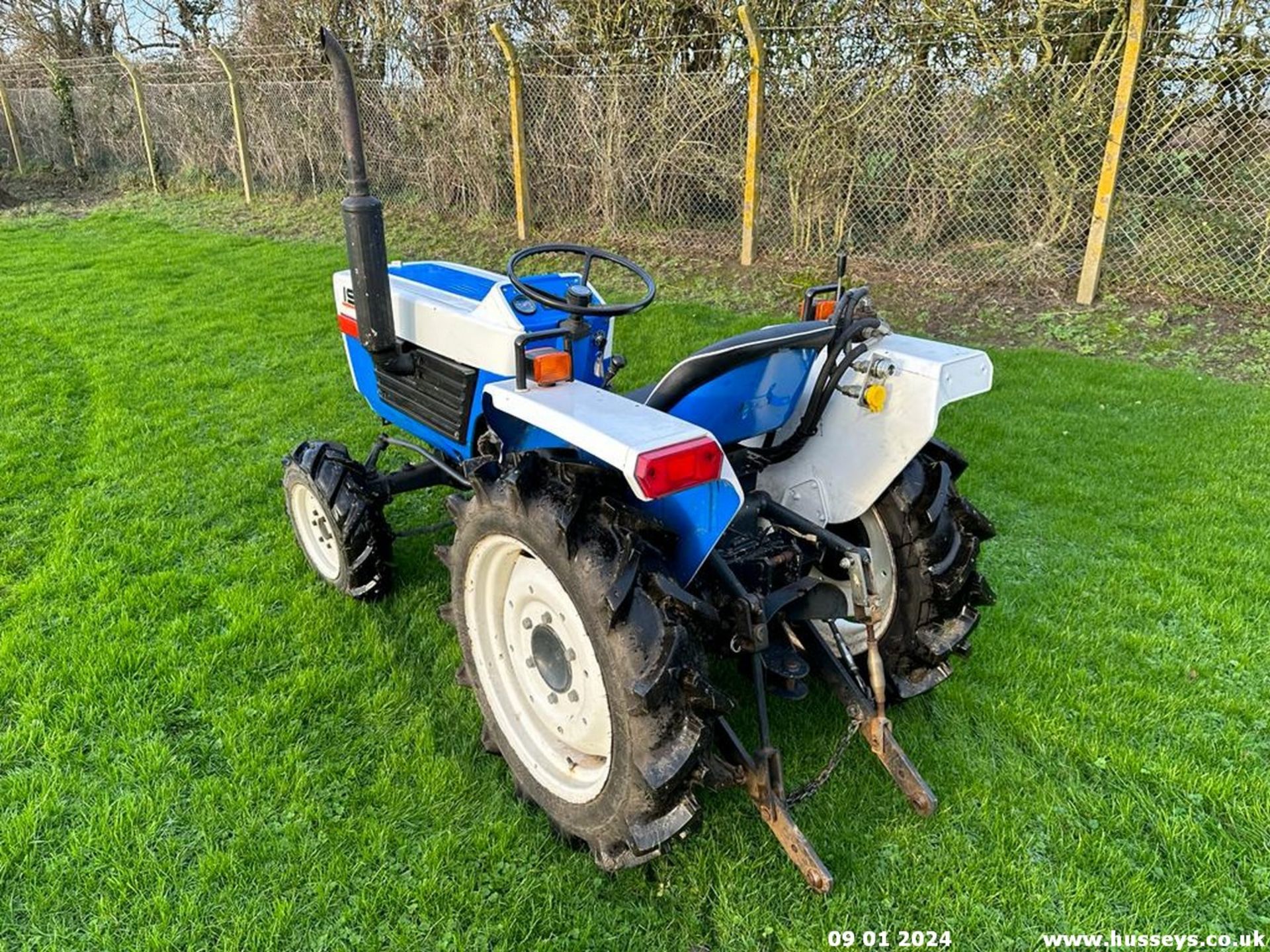 ISEKI COMPACT TRACTOR - Bild 5 aus 11