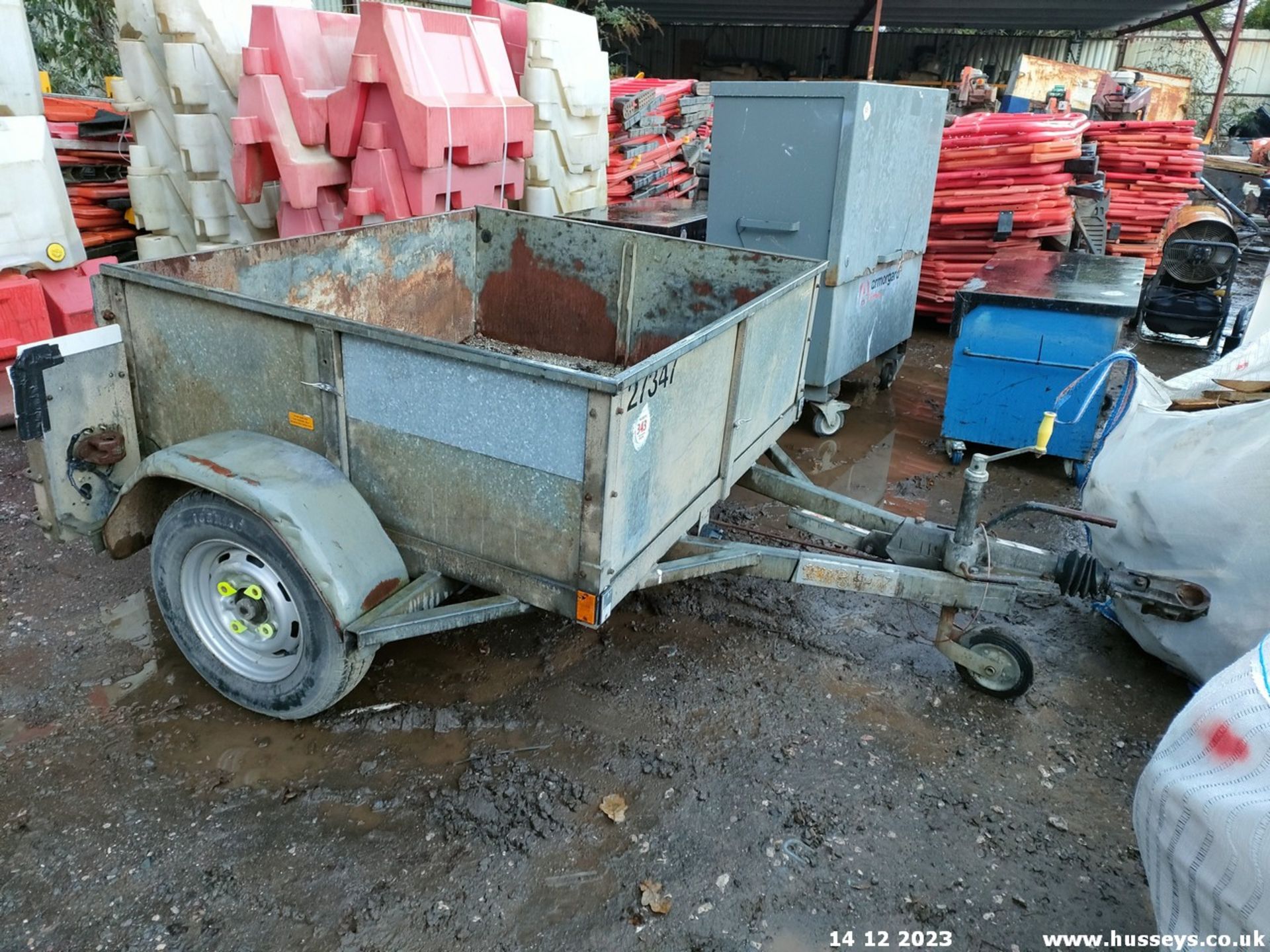 SINGLE AXLE TRAILER 27347