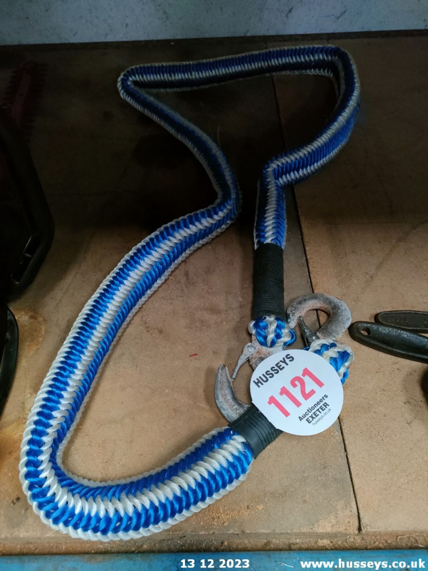 TOW ROPE C.W SHACKLES