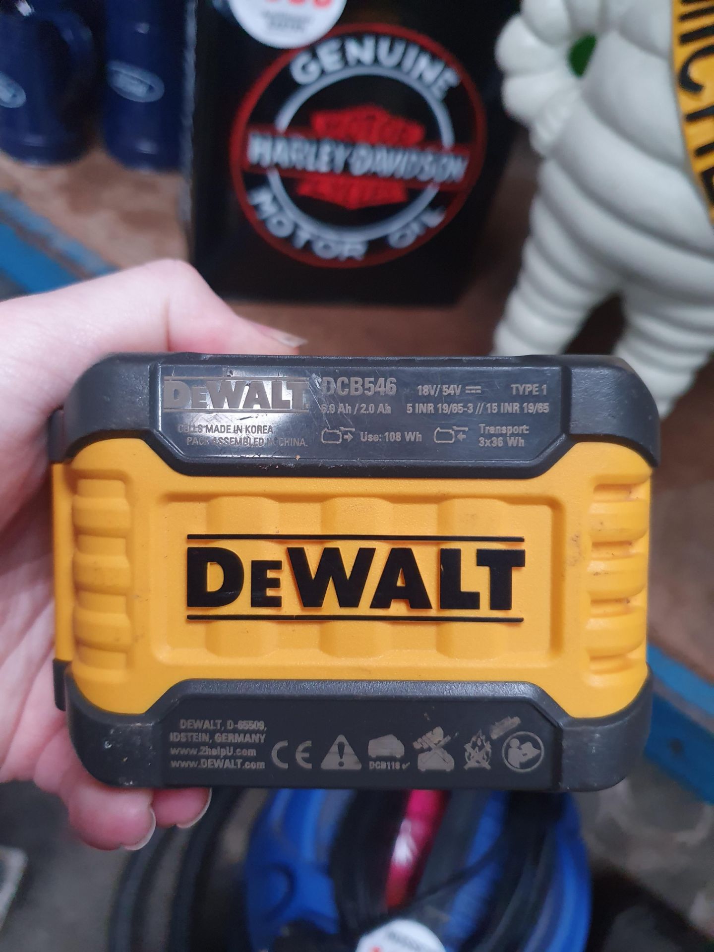 2 DEWALT BATTERIES - Image 3 of 5