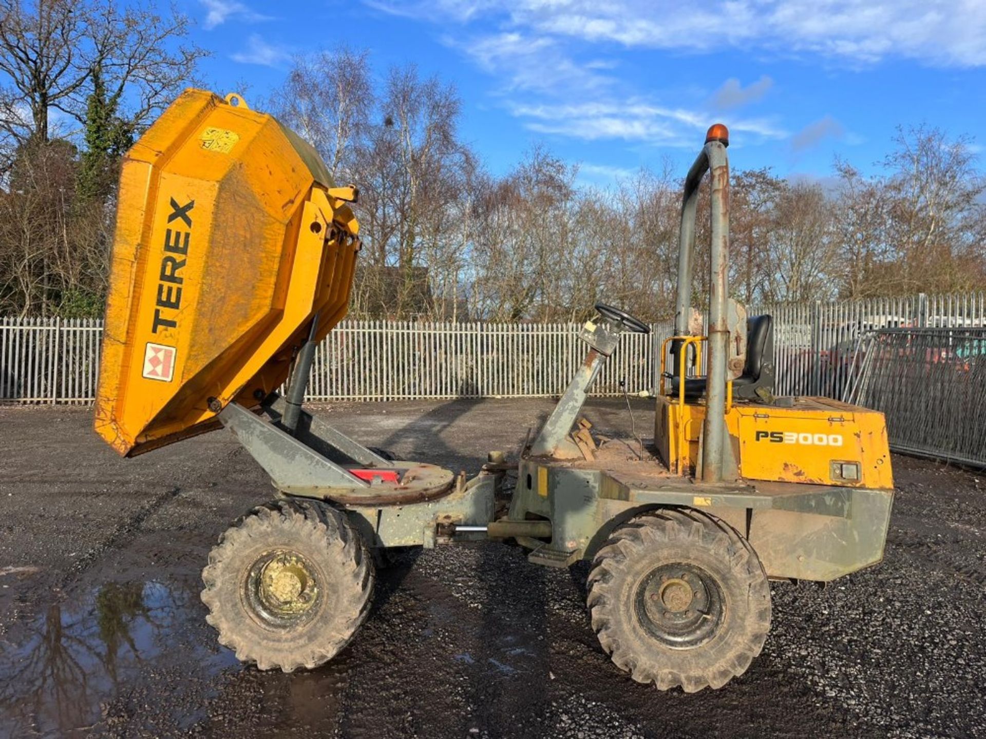 BENFORD TEREX 3 TON SWIVEL DUMPER KUBOTA ENGINE MANUAL GEAR BOX RDTS - Image 2 of 22