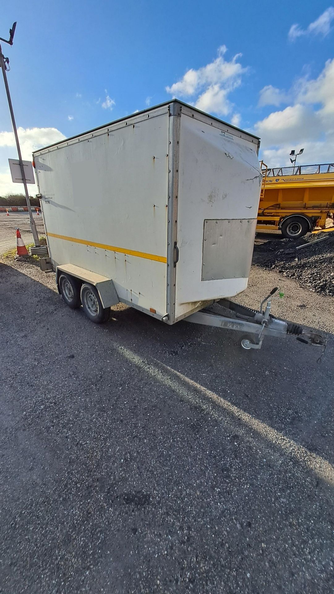 2016 Tyrone Snell box trailer. GVW 2600, dimensions are W 2.0m H 2.4m L 4.5m, located - Image 3 of 4