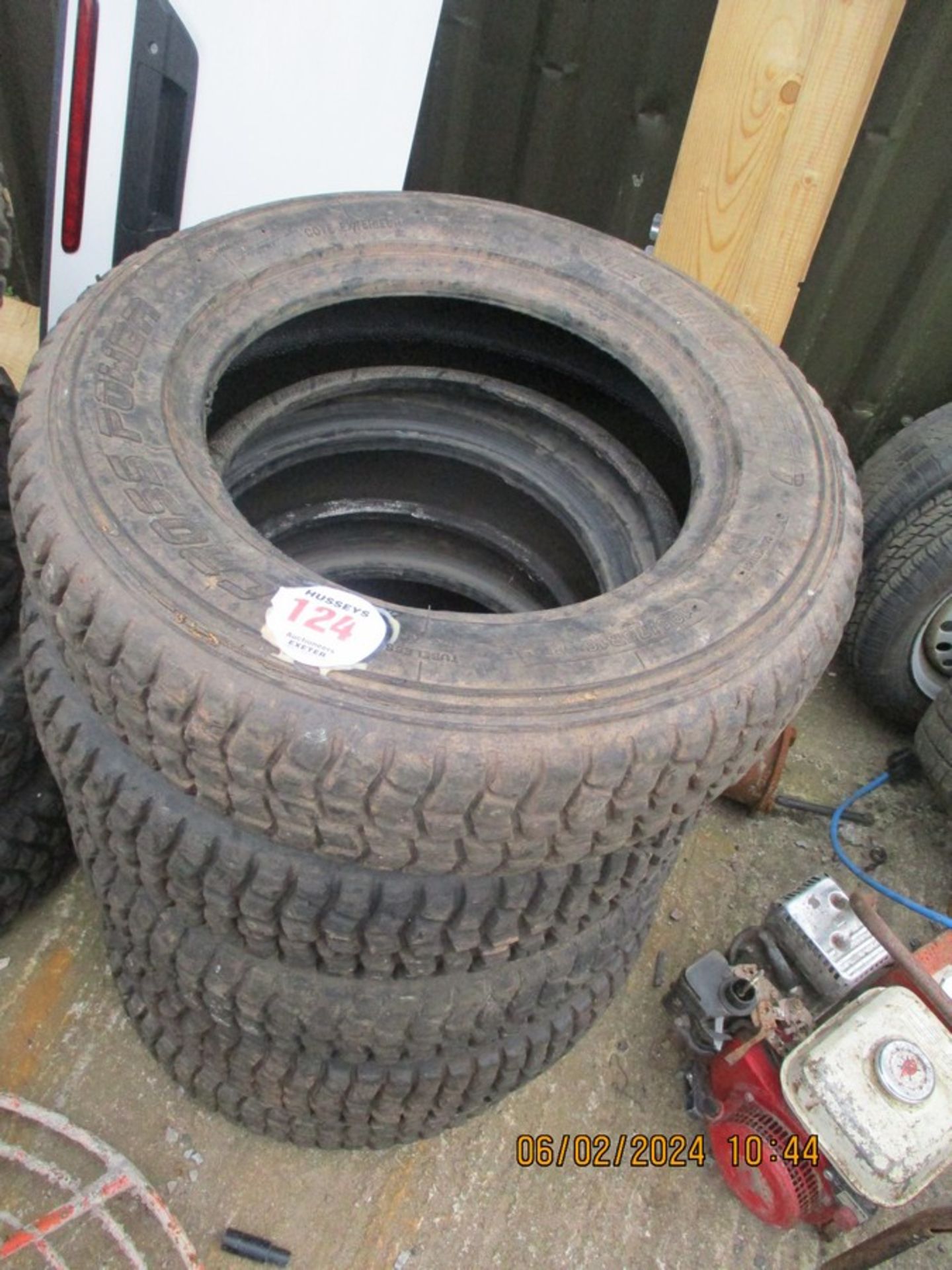 5 OFF ROAD TYRES 195/75R16