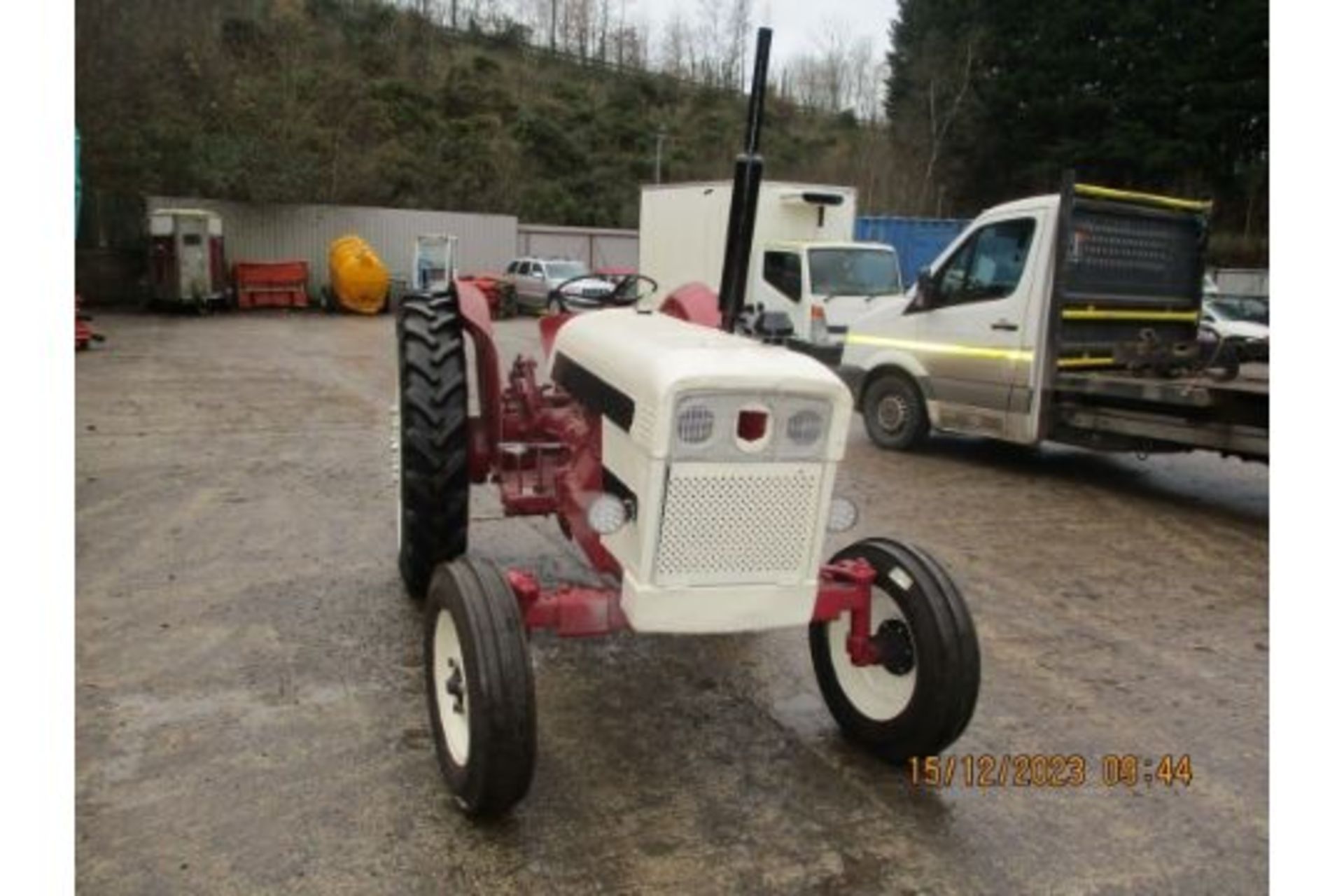 DAVID BROWN TRACTOR - Image 2 of 6