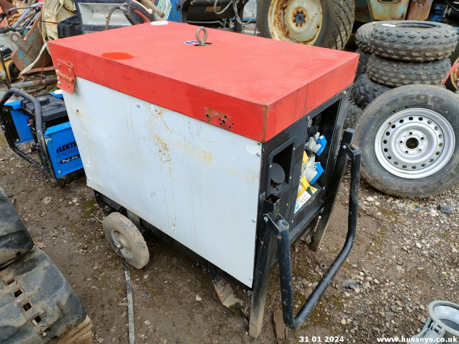 GENERATOR - Image 2 of 4