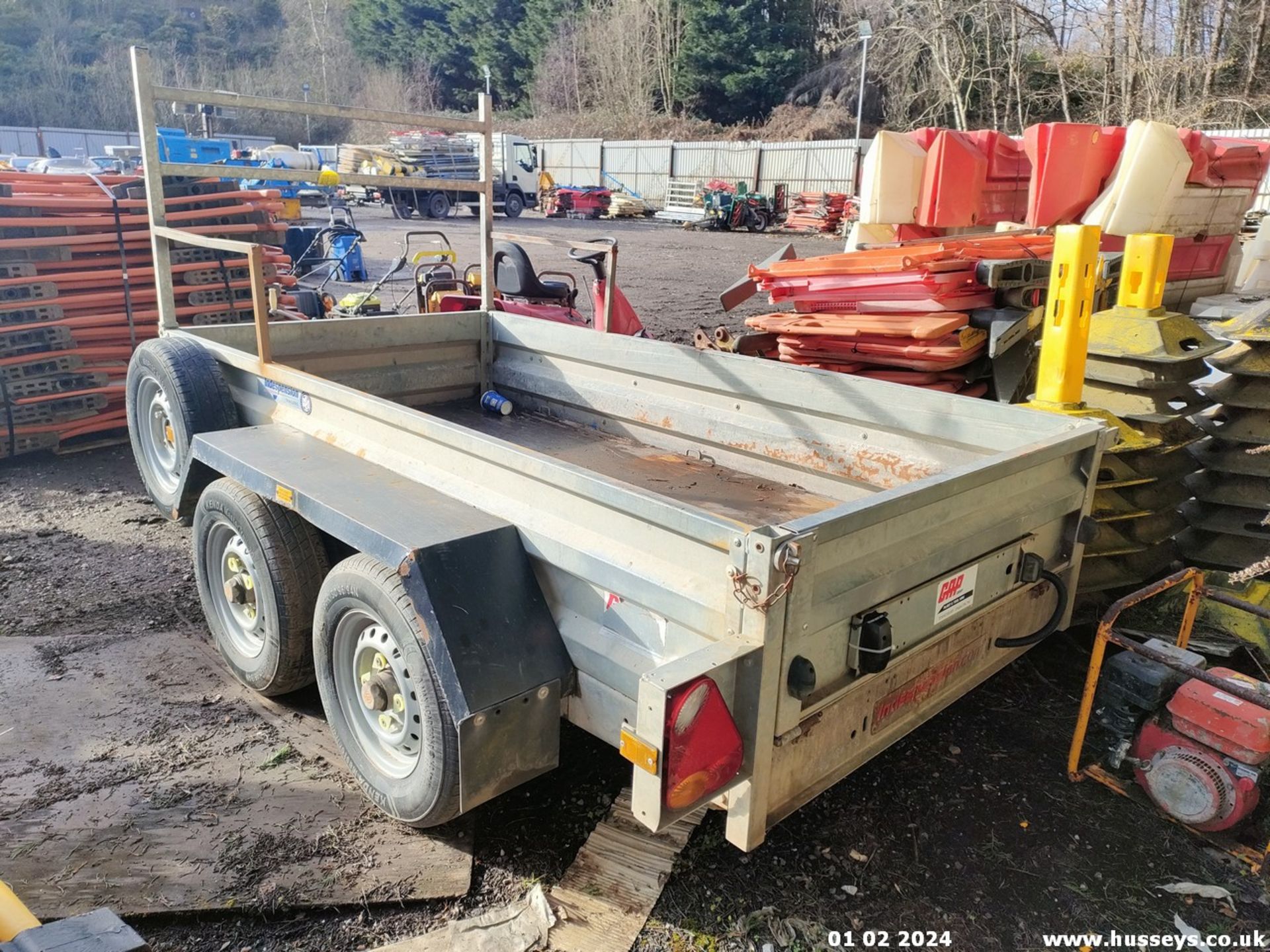INDESPENSION TWIN AXLE TRAILER 3391119 - Image 3 of 5