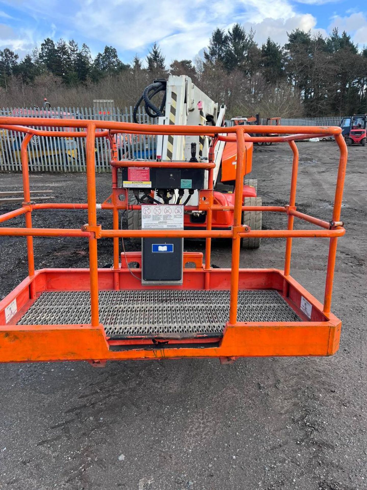 SNORKEL A46 JE BOOM LIFT YEAR 2015 - Image 3 of 14