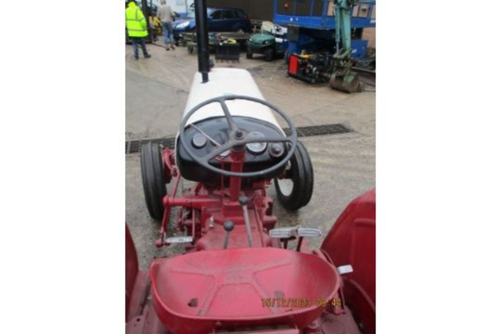 DAVID BROWN TRACTOR - Image 6 of 6