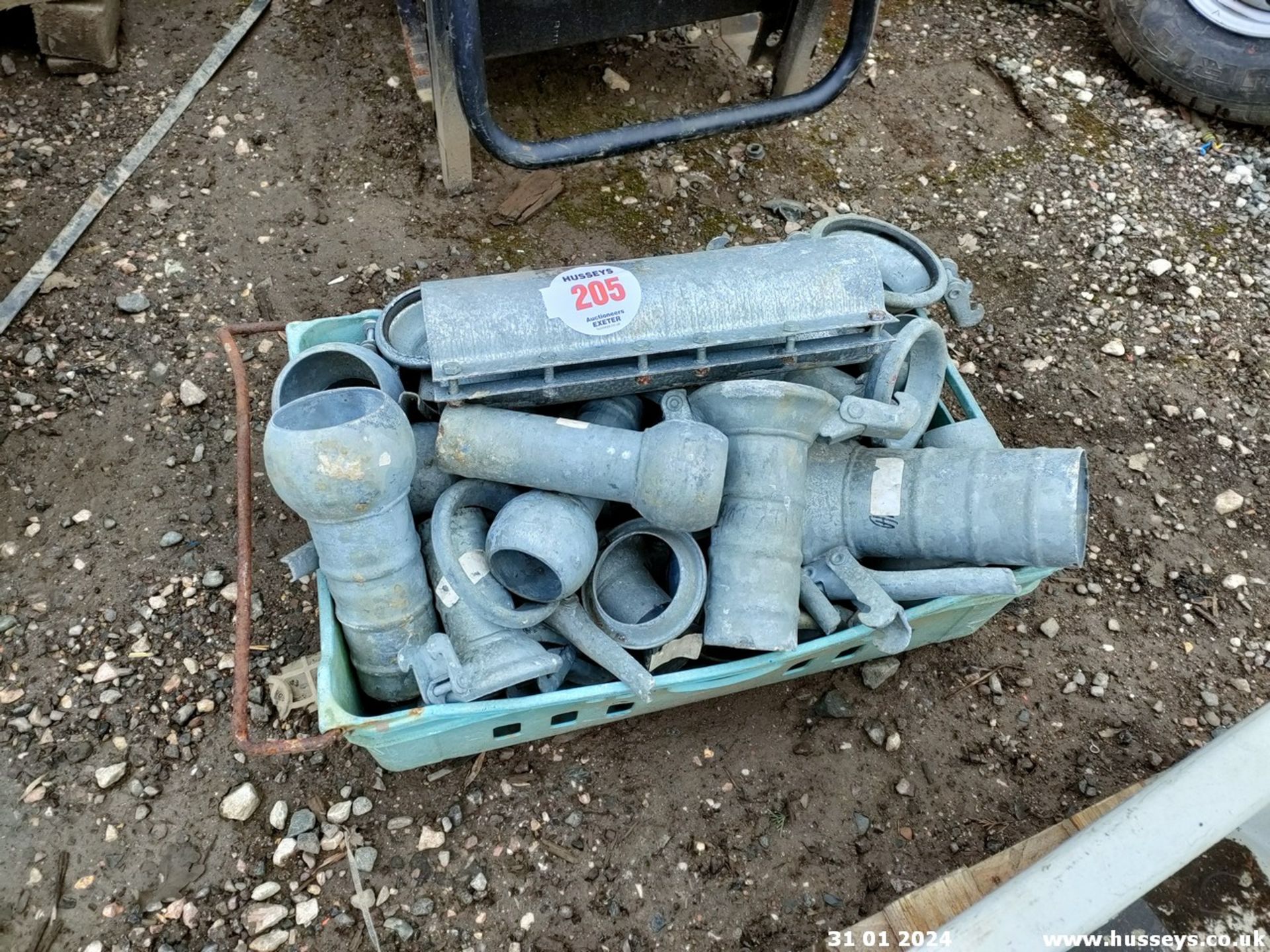 WATER PIPE COUPLINGS