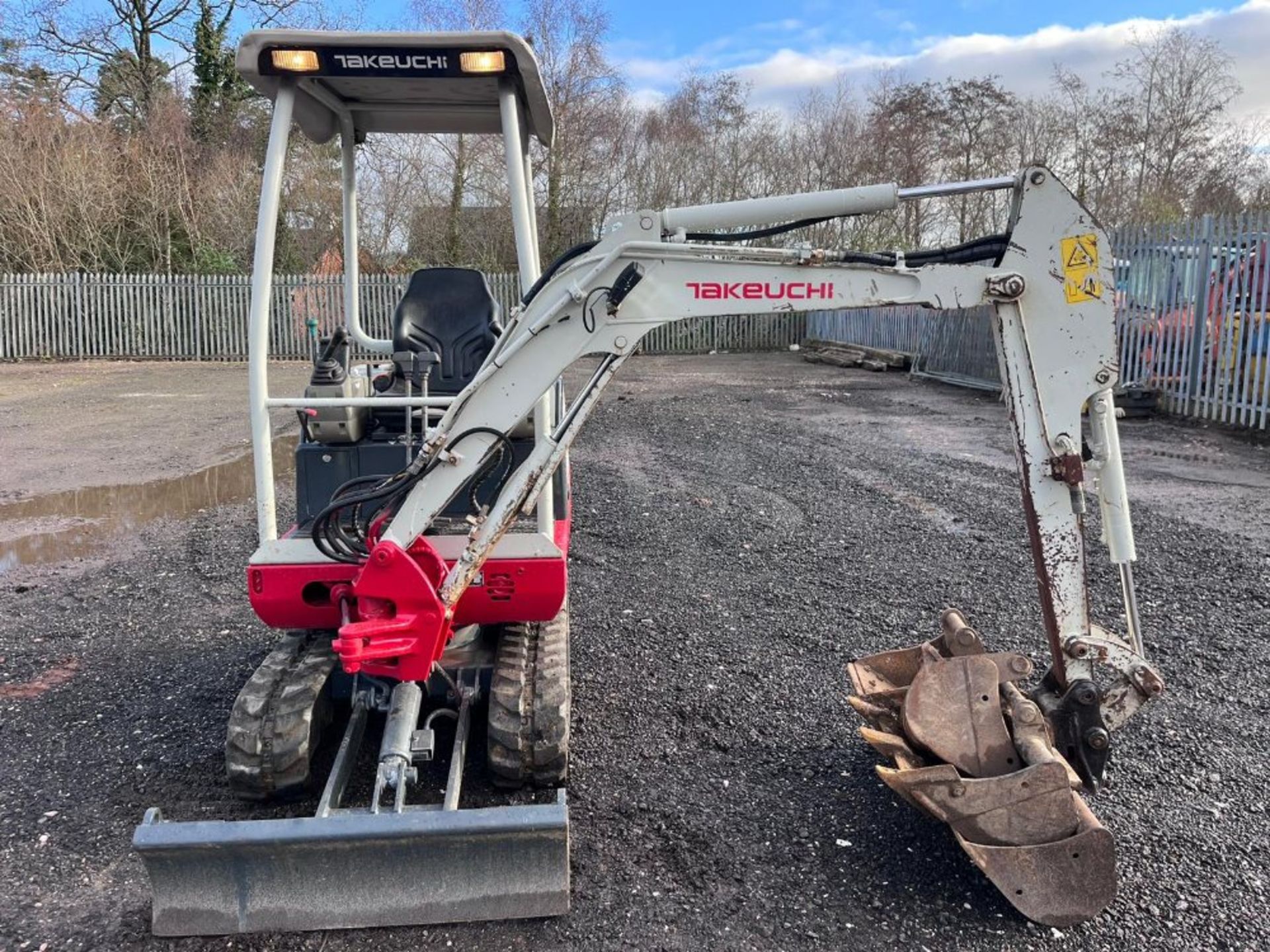 TAKEUCHI TB016 DIGGER 2014 2852HRS C.W QH 4 BUCKETS EXPANDING TRACKS 2 SPEED RTD - Image 3 of 12