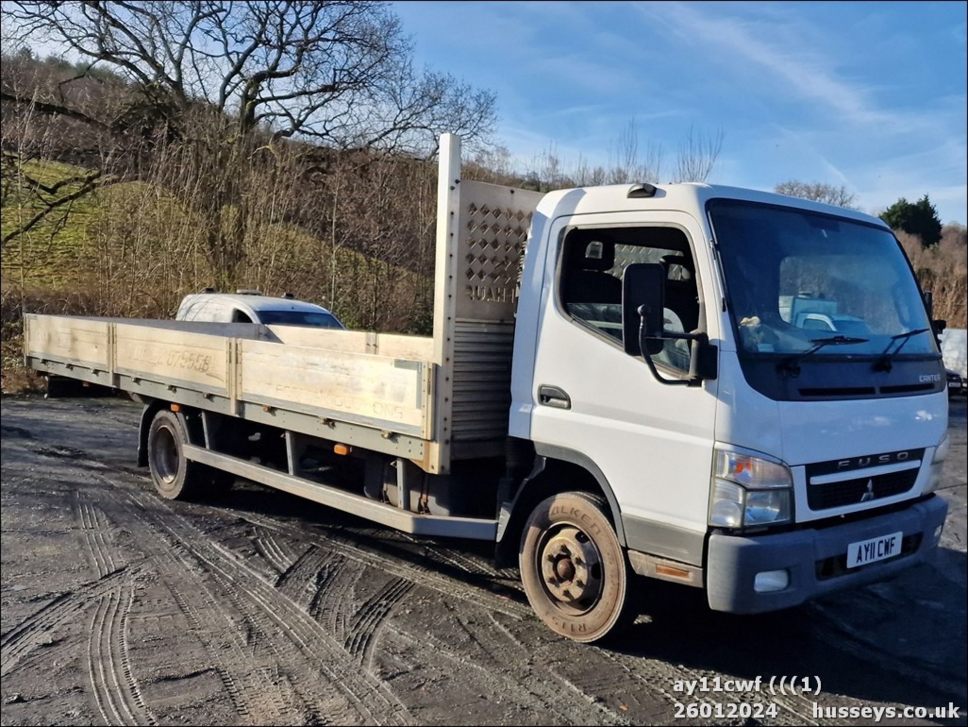 11/11 MITSUBISHI FUSO CANTER - 2998cc 2dr Flat Bed (Grey)