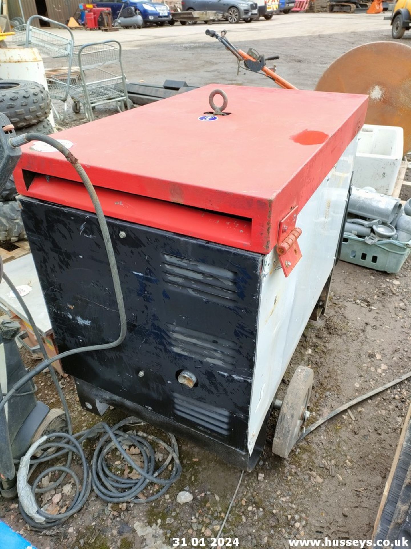 GENERATOR - Image 3 of 4