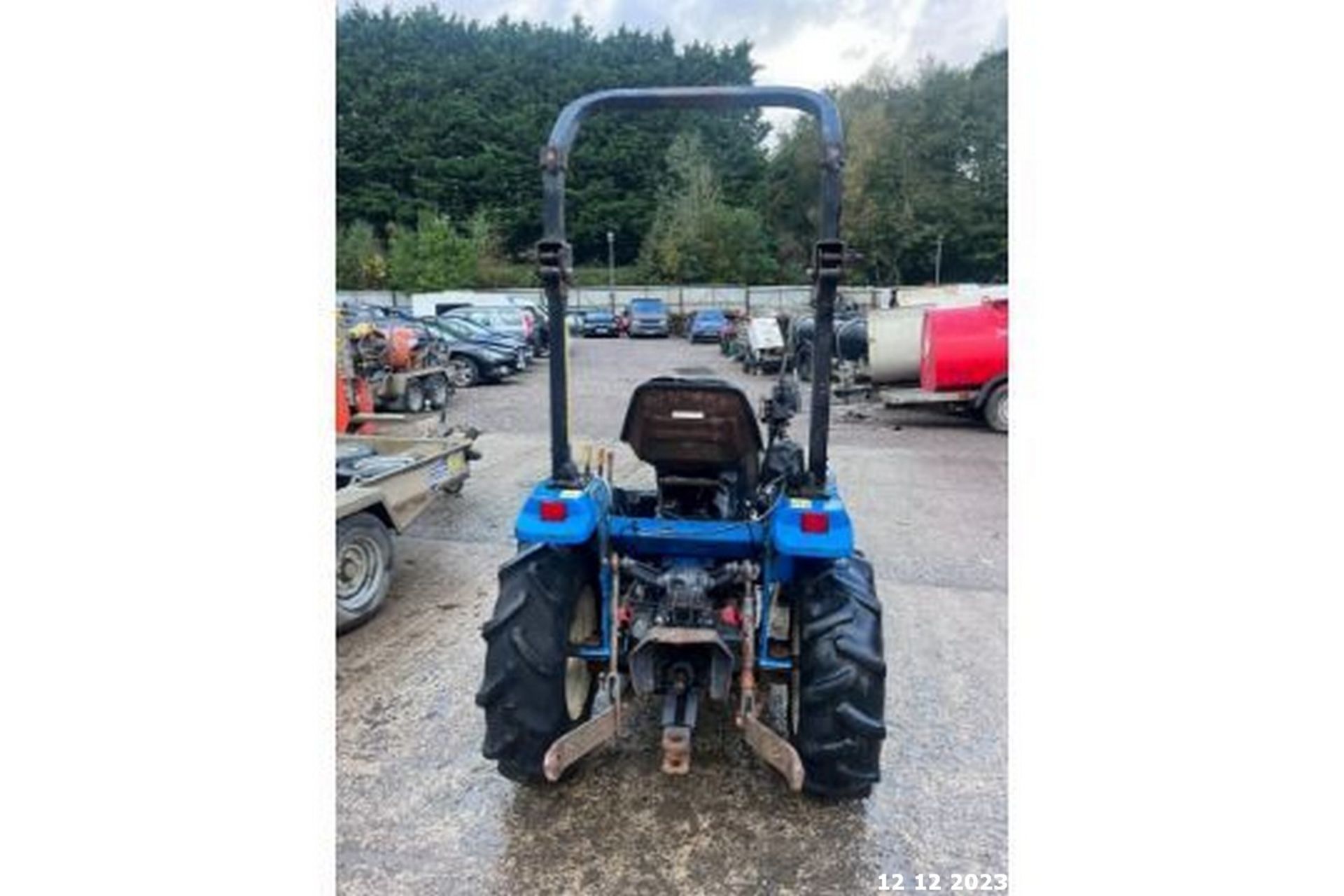 NEW HOLLAND TC21D COMPACT TRACTOR SHOWING 4028HRS - Image 8 of 21