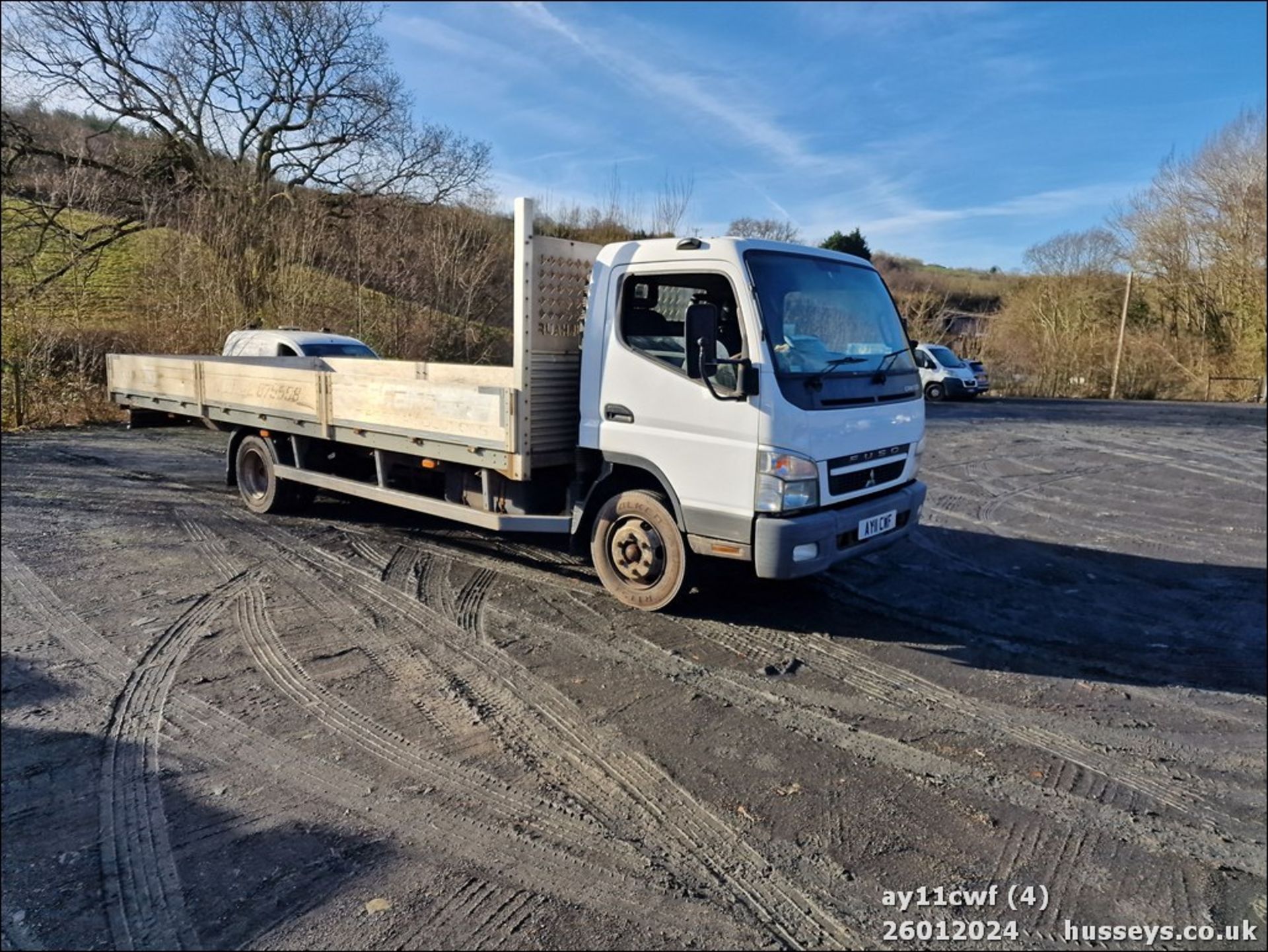 11/11 MITSUBISHI FUSO CANTER - 2998cc 2dr Flat Bed (Grey) - Image 4 of 32