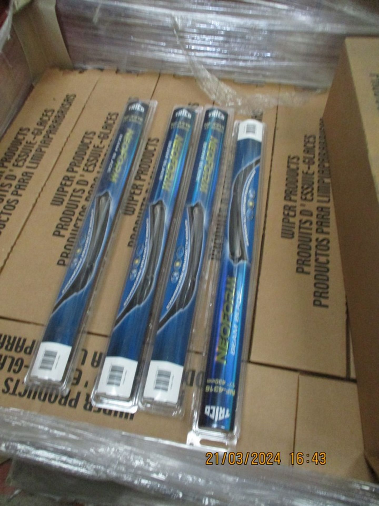 PALLET OF 17" WIPER BLADES - Image 3 of 3