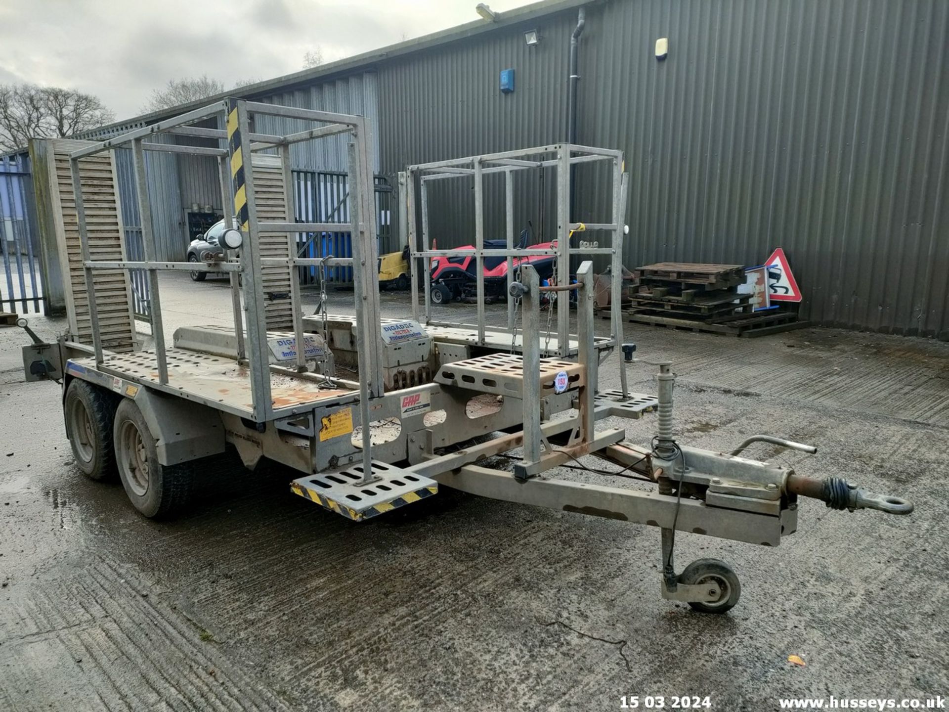 INDESPENSION DIGGER TRAILER BED SIZE APPROX 10FTX5FT8 3386772