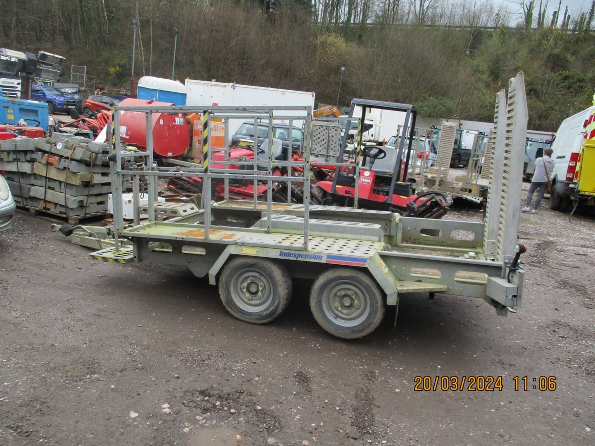 INDESPENSION DIGGER TRAILER BED SIZE APPROX 10FTX5FT8 - Image 2 of 4