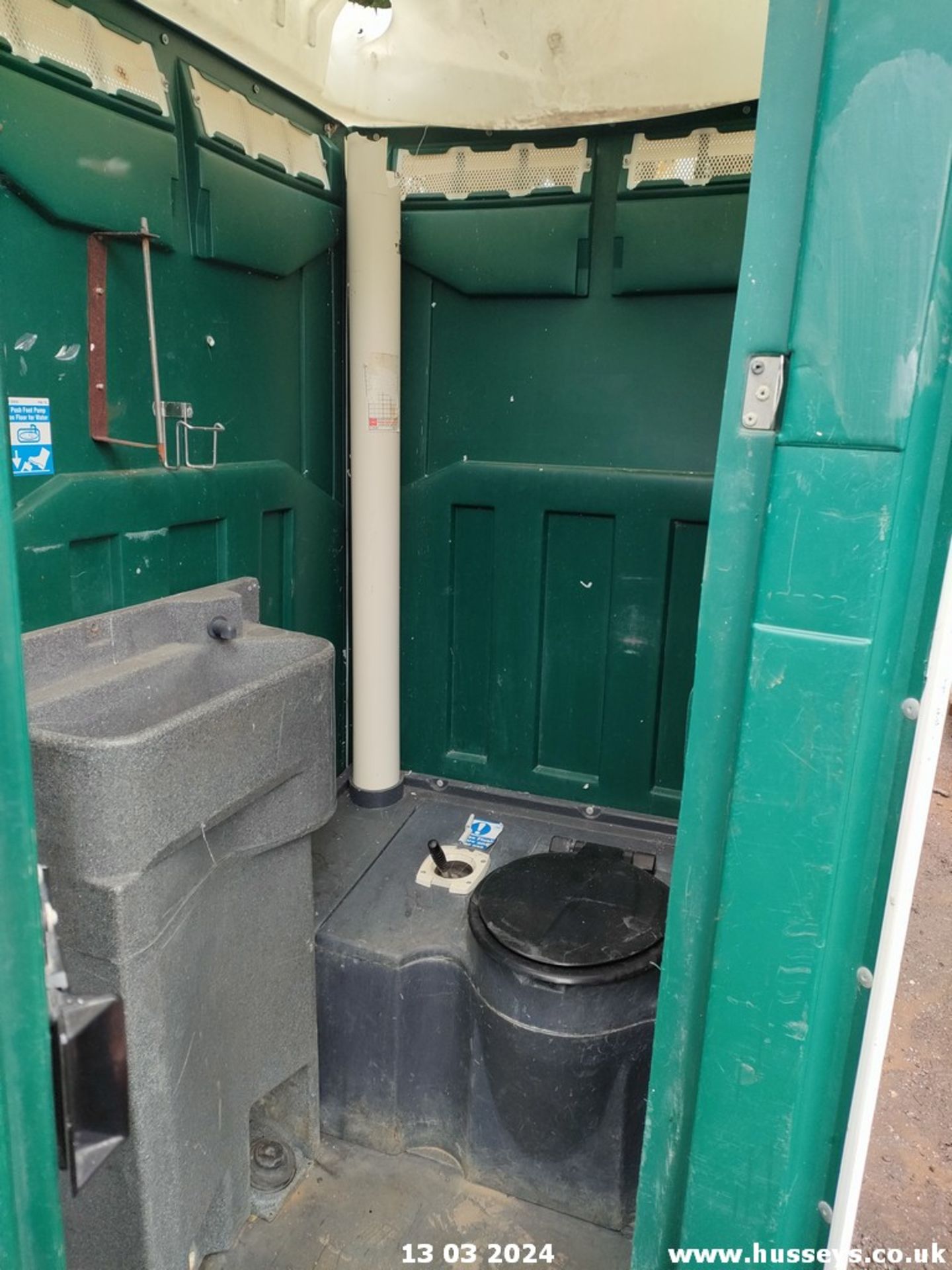 PORTABLE TOILET - Image 2 of 3