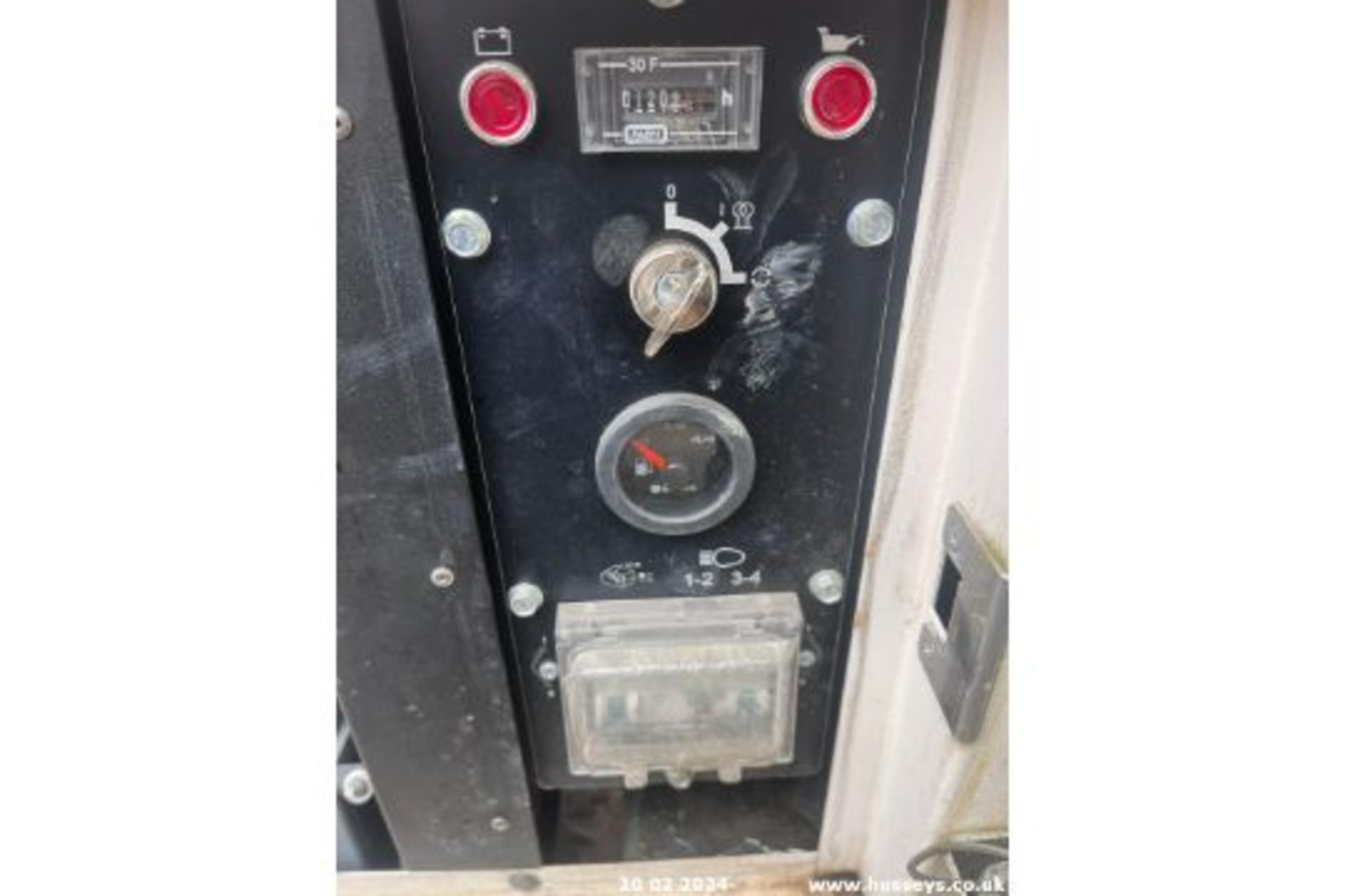 MT1 TOWER LIGHT YANAMAR ELEC START DIESEL ENGINE RMP - Image 11 of 15