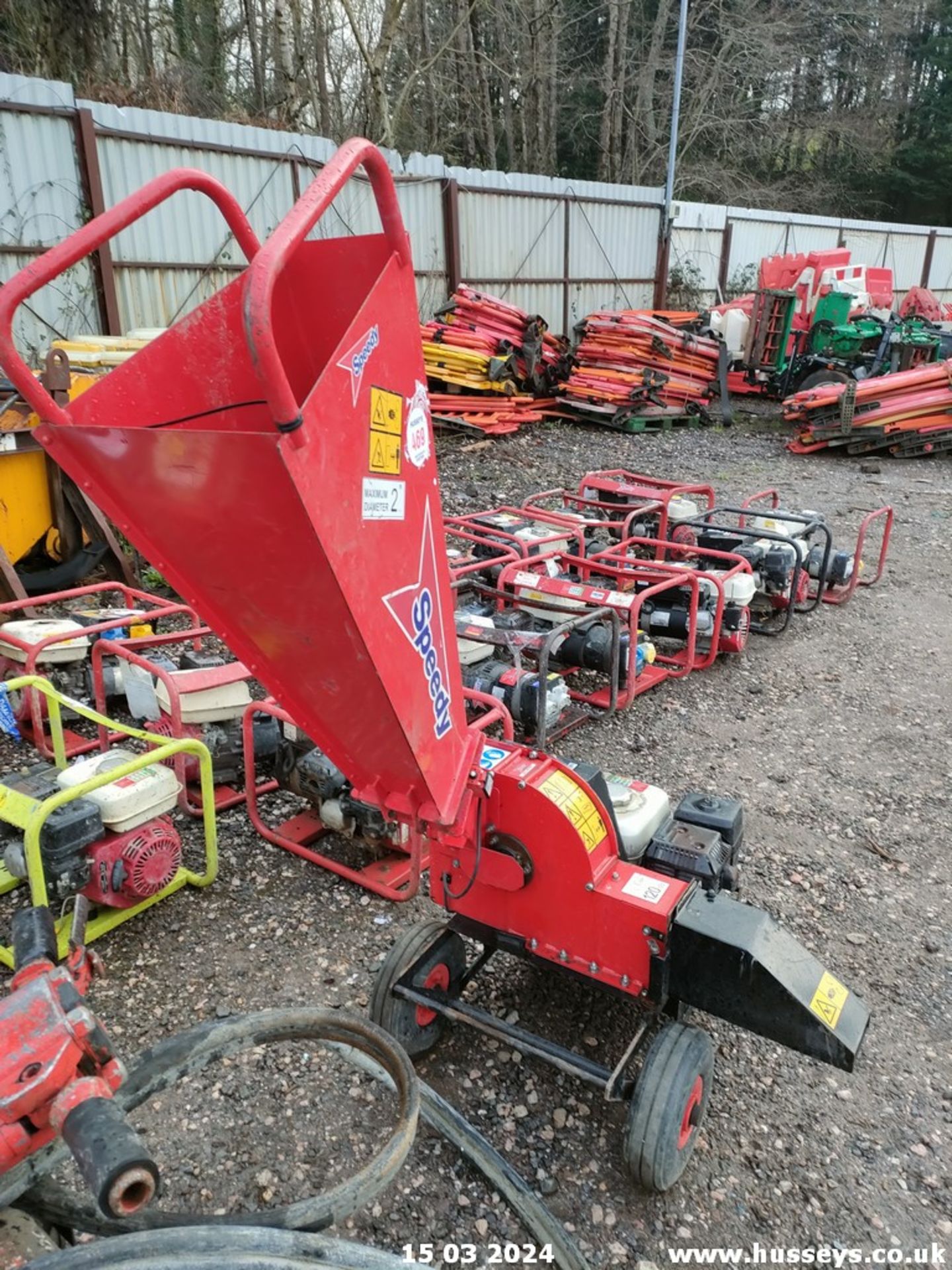 TRACMASTER GARDEN CHIPPER - HONDA ENGINE - Image 4 of 4