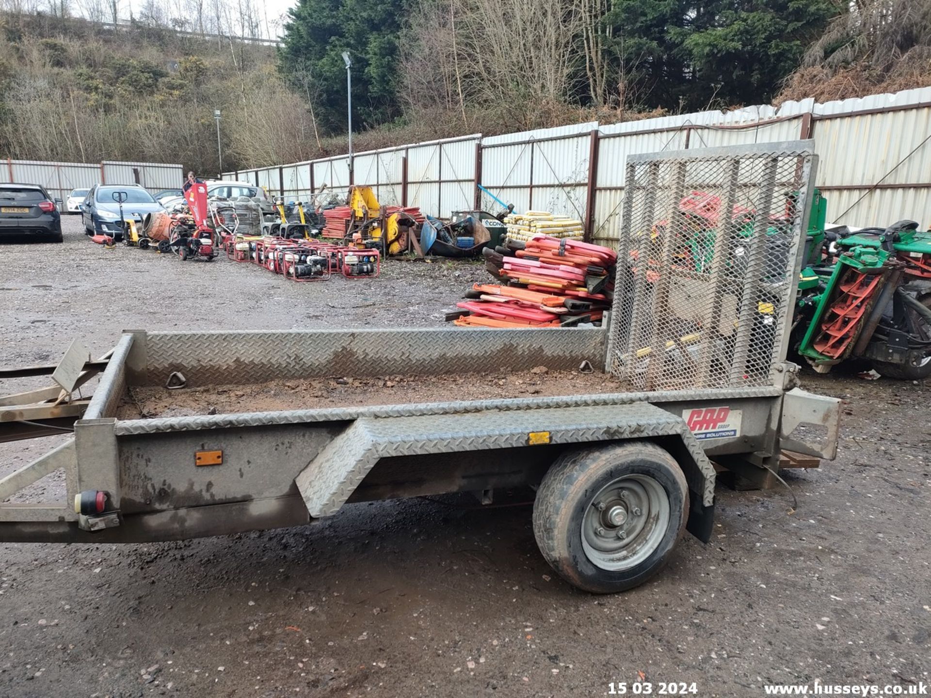 INDESPENSION 8X4 PLANT TRAILER (1 AXLE MISSING AS THE PHOTOS SHOW) 3236364 - Image 4 of 5