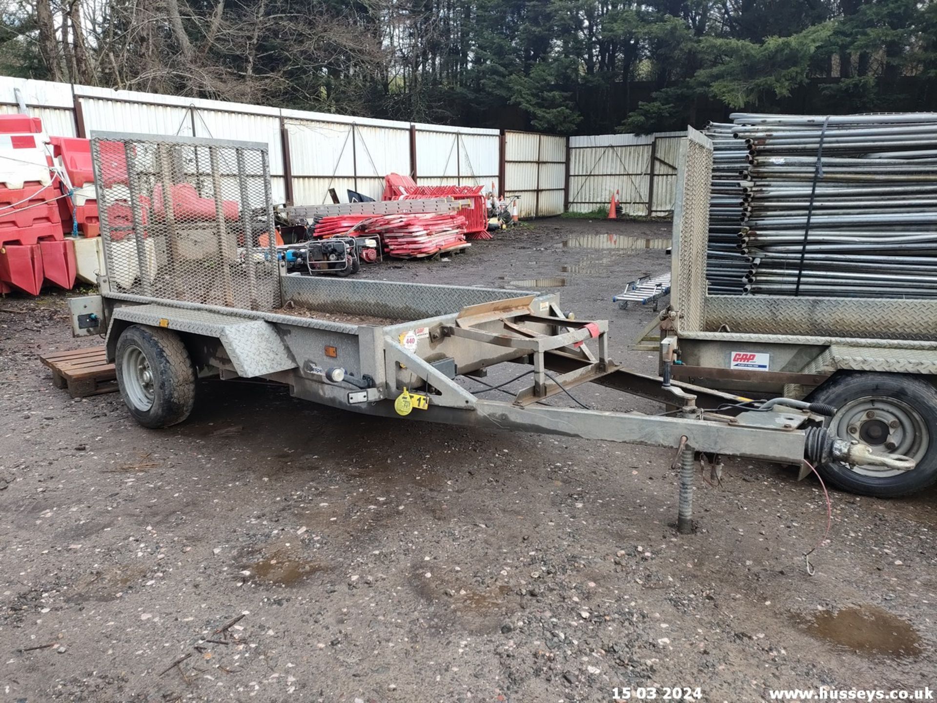 INDESPENSION 8X4 PLANT TRAILER (1 AXLE MISSING AS THE PHOTOS SHOW) 3236364