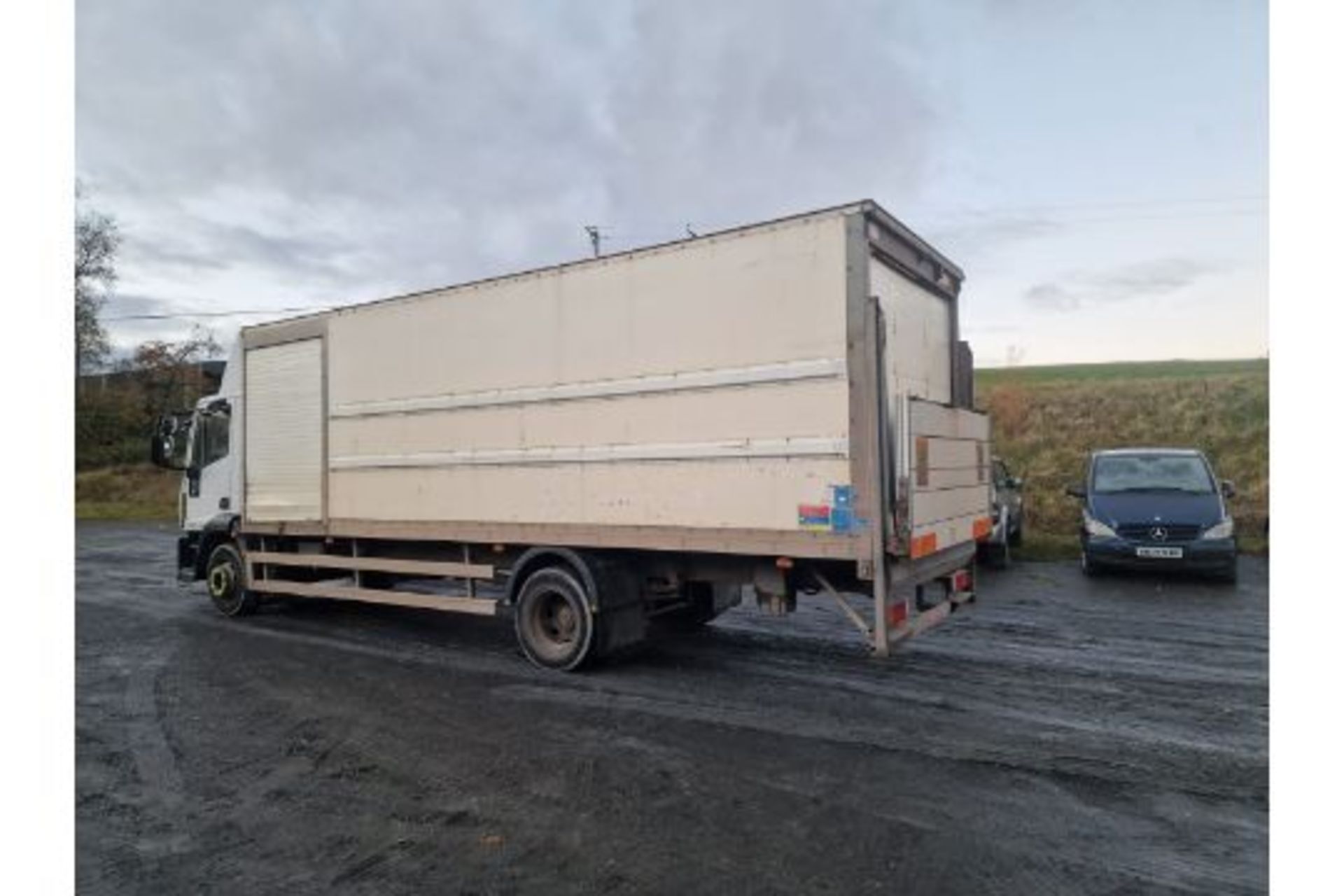 10/60 IVECO EUROCARGO (MY 2008) - 5880cc 2dr Lorry (White) - Image 6 of 16