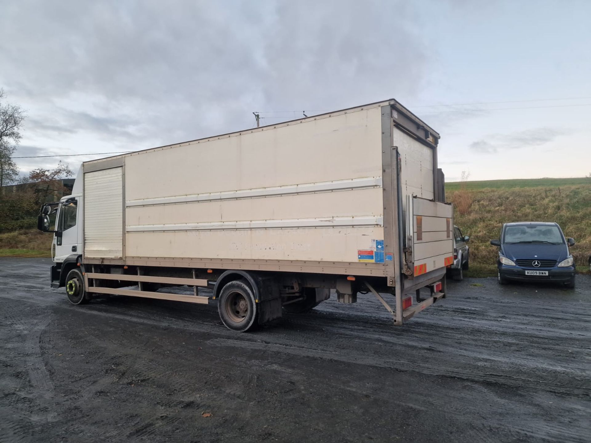 10/60 IVECO EUROCARGO (MY 2008) - 5880cc 2dr Lorry (White) - Image 5 of 16