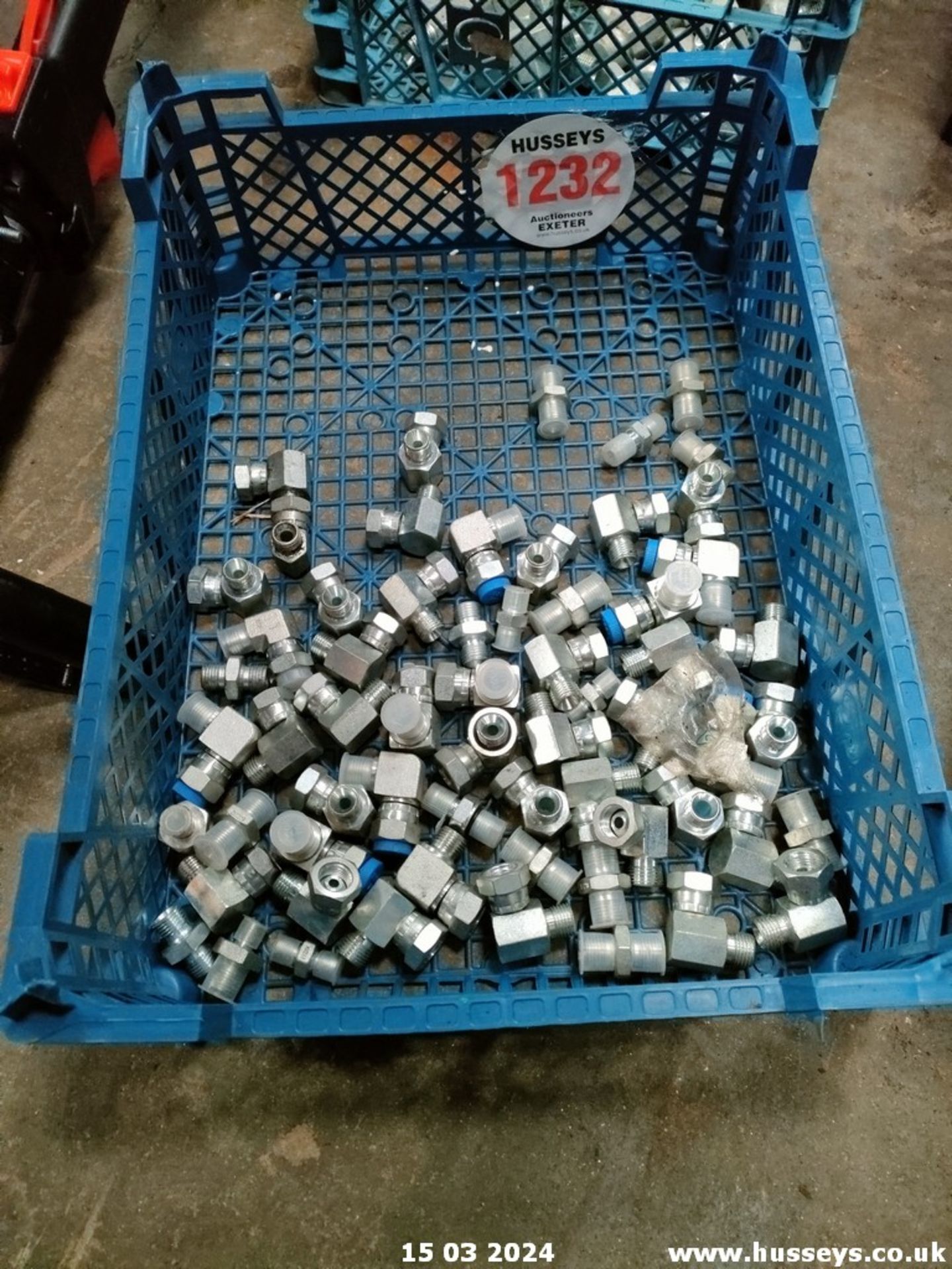 TRAY OF FITTINGS