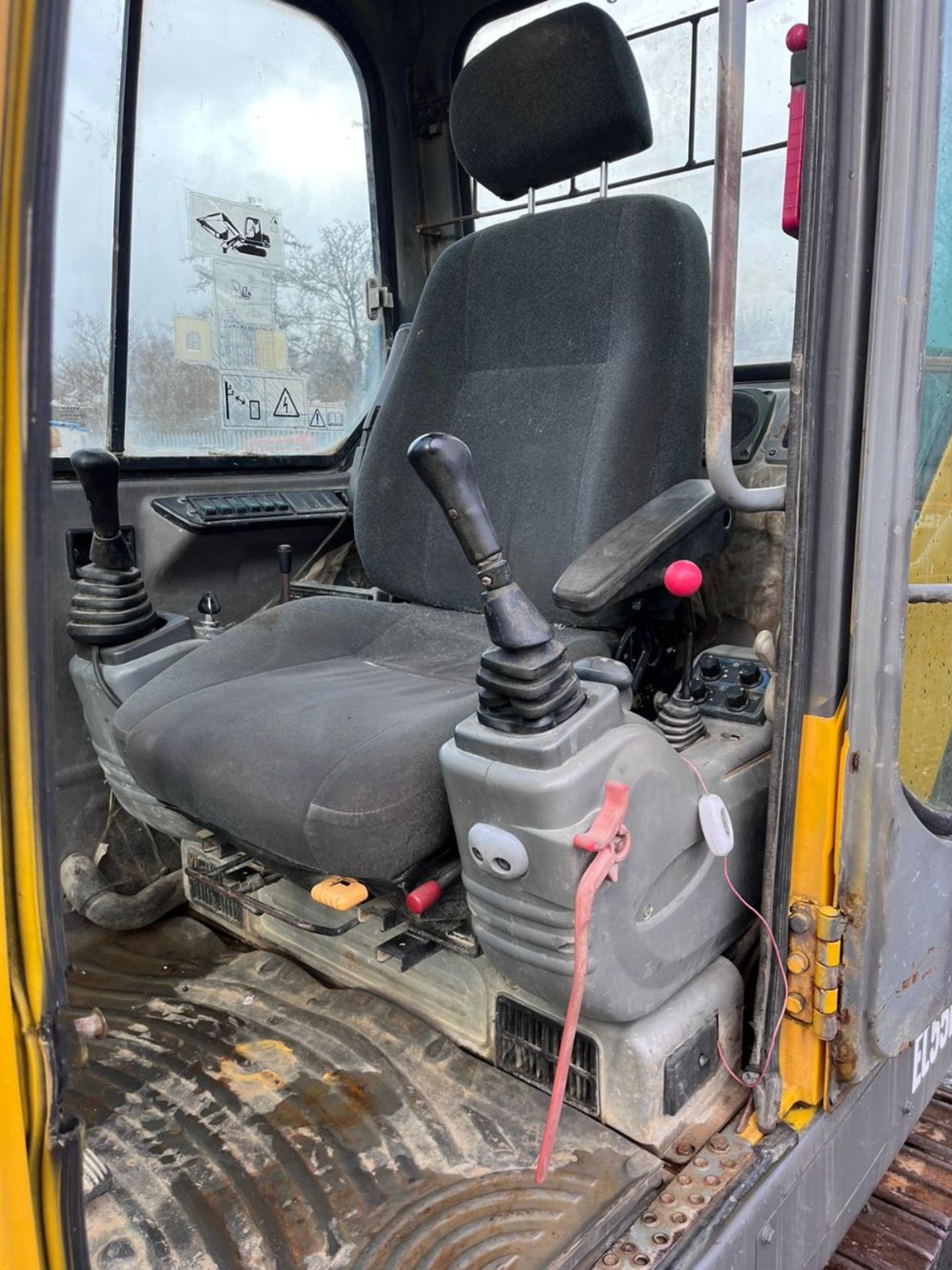 VOLVO EC55B PRO DIGGER 2 BUCKETS 2013 ON THE PLATE RTD - Image 8 of 16