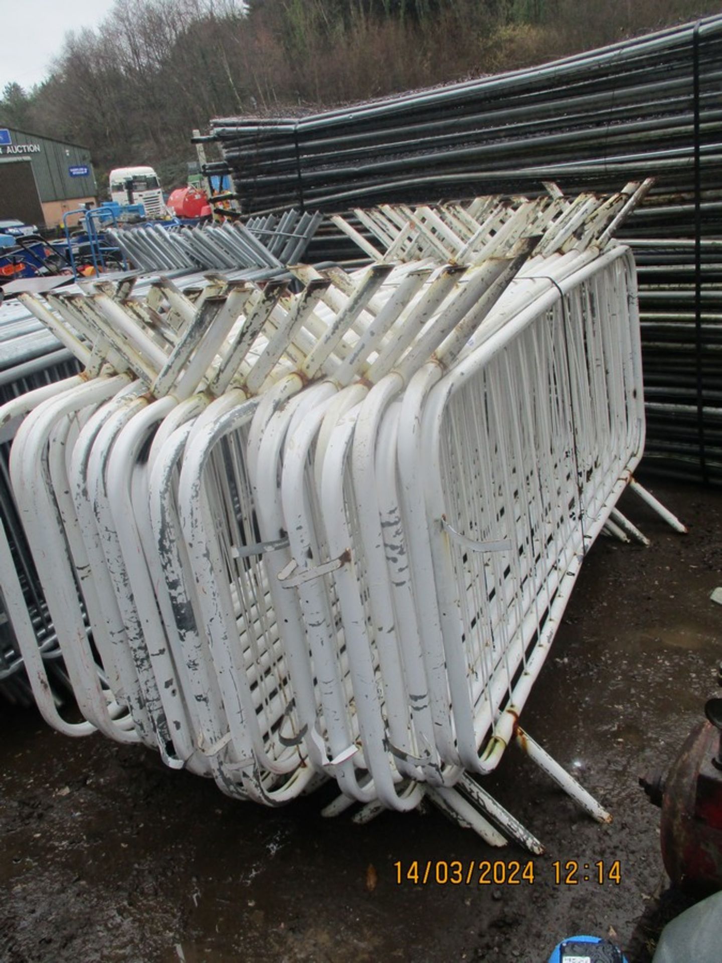 APPROX 30 BARRIERS - Image 2 of 2