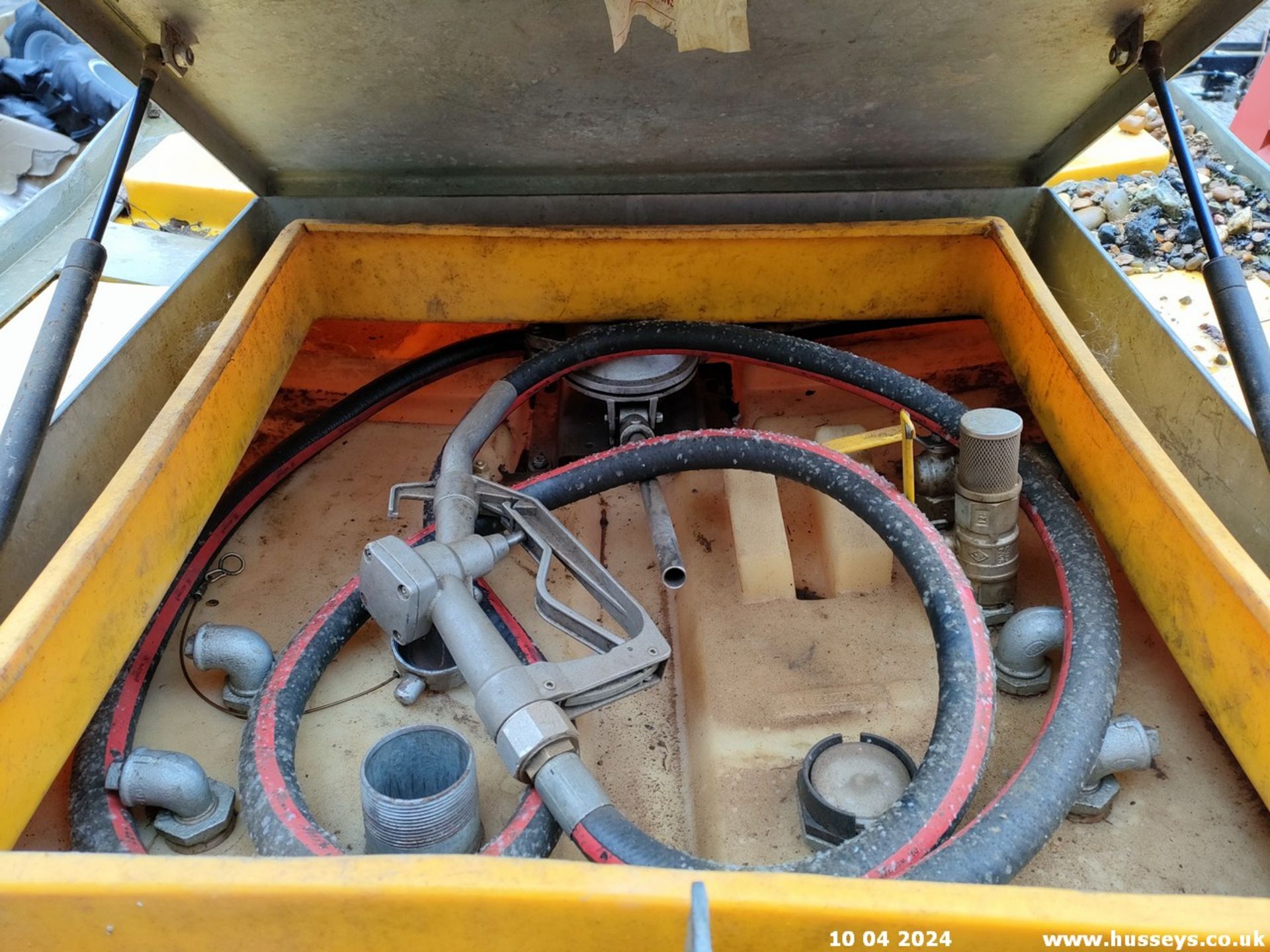 DIESEL TANK - Image 4 of 5