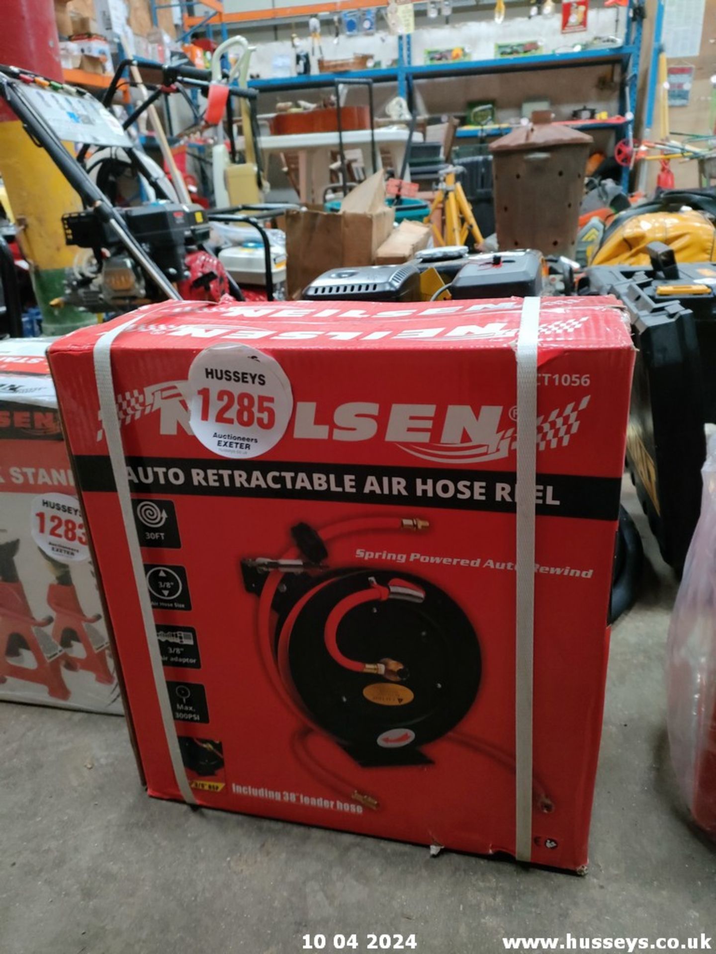 AIR HOSE REEL