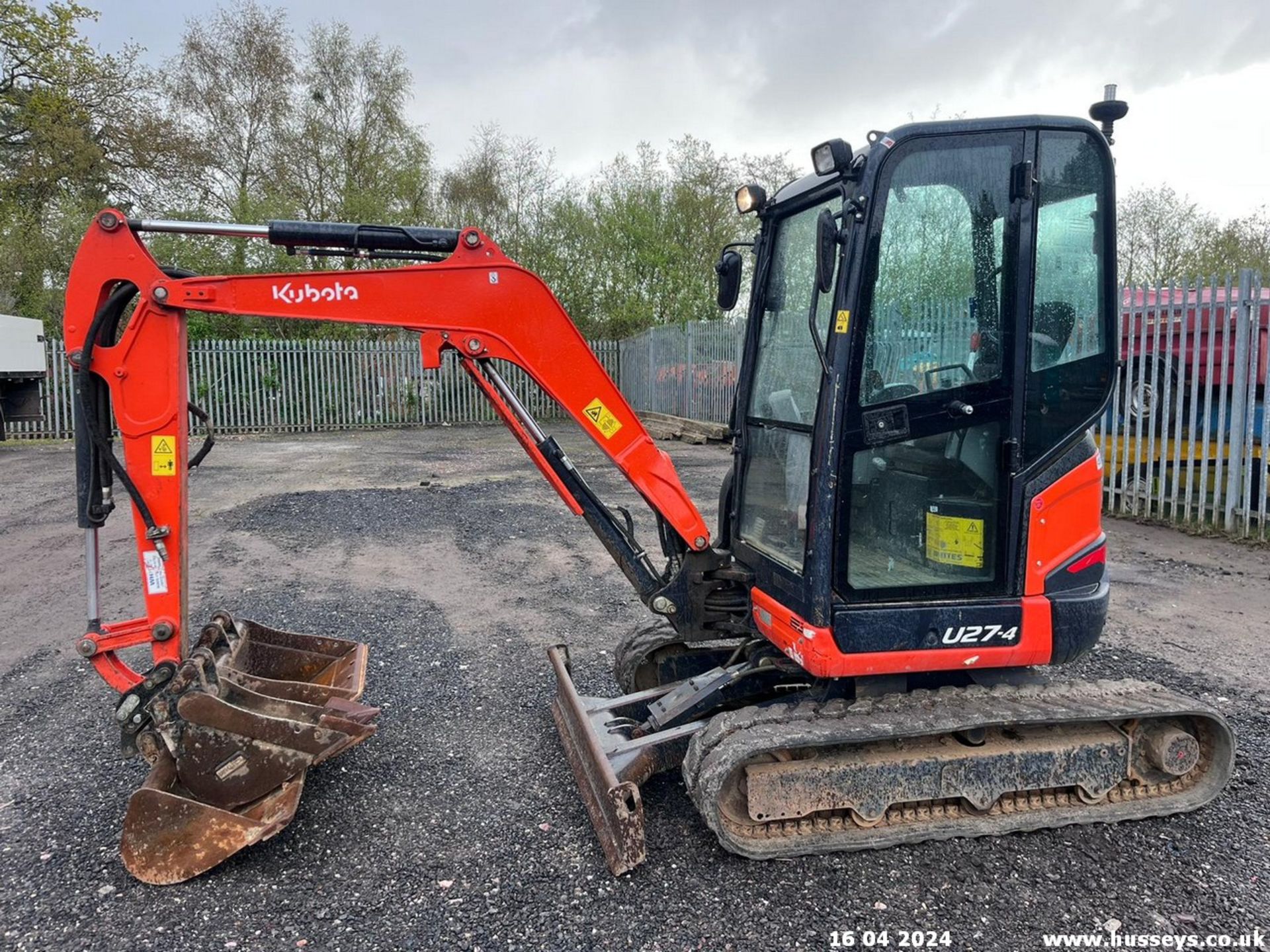 KUBOTA U27 EXCAVATOR 2020 1958HRS C.W 3 BUCKETS & QH RED & BLACK KEYS RTD