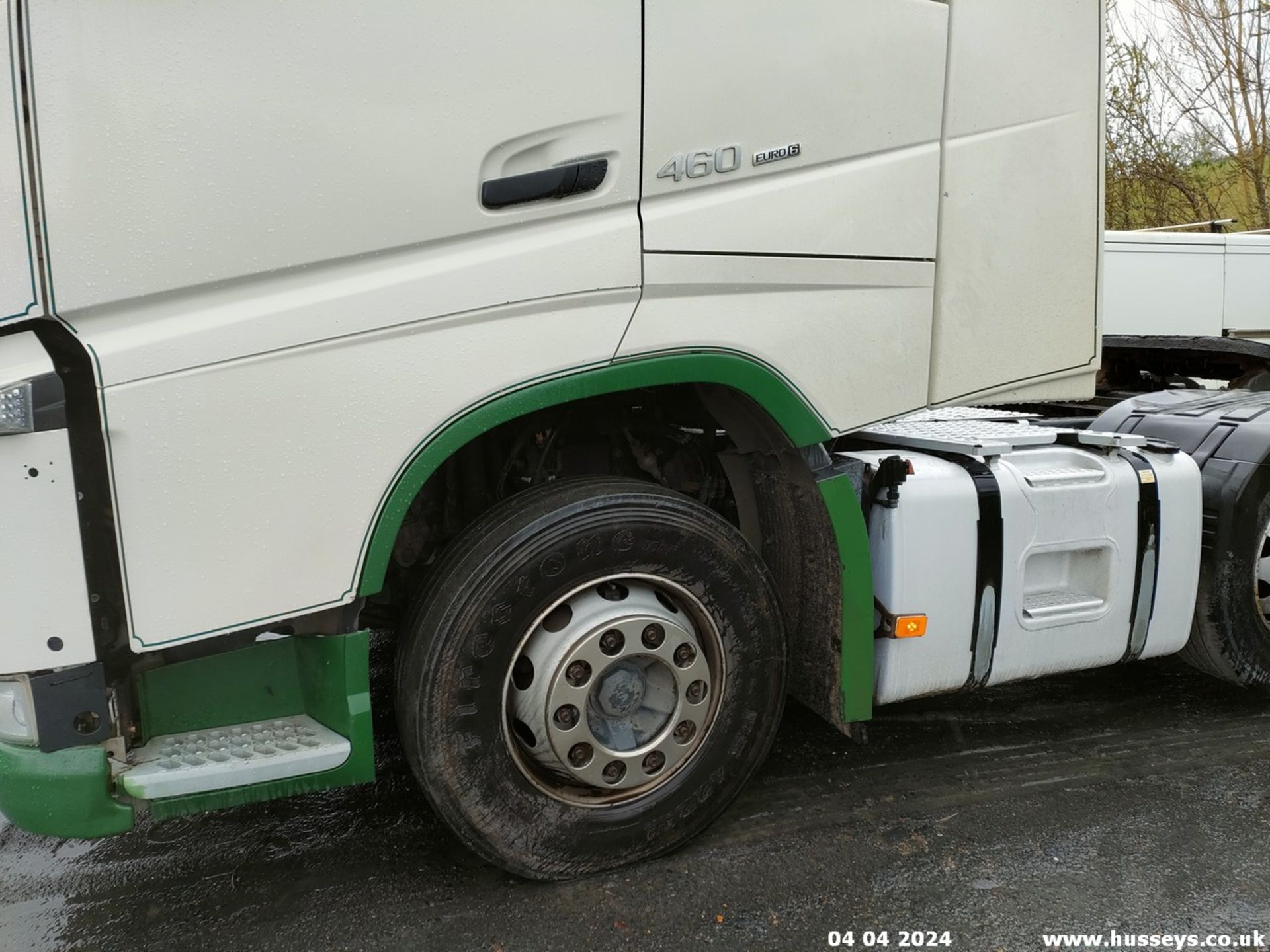 15/65 VOLVO FH - 12777cc 2dr Tractor Unit (White) - Image 12 of 34