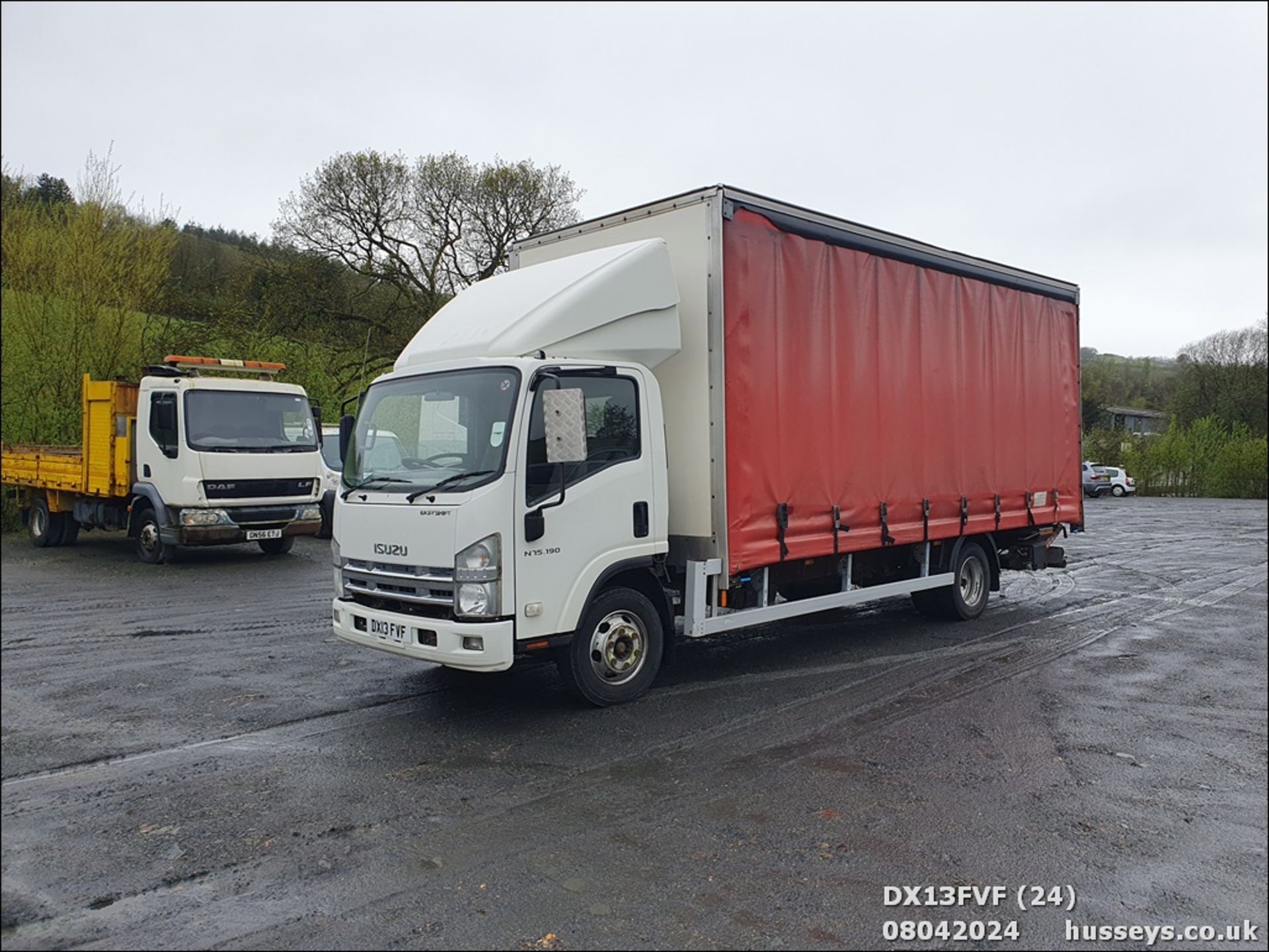 13/13 ISUZU TRUCKS FORWARD N75.190 AUTO - 5193cc 2dr (White) - Image 2 of 57