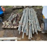 SCAFFOLD POLES & STANDS ON 2 PALLETS