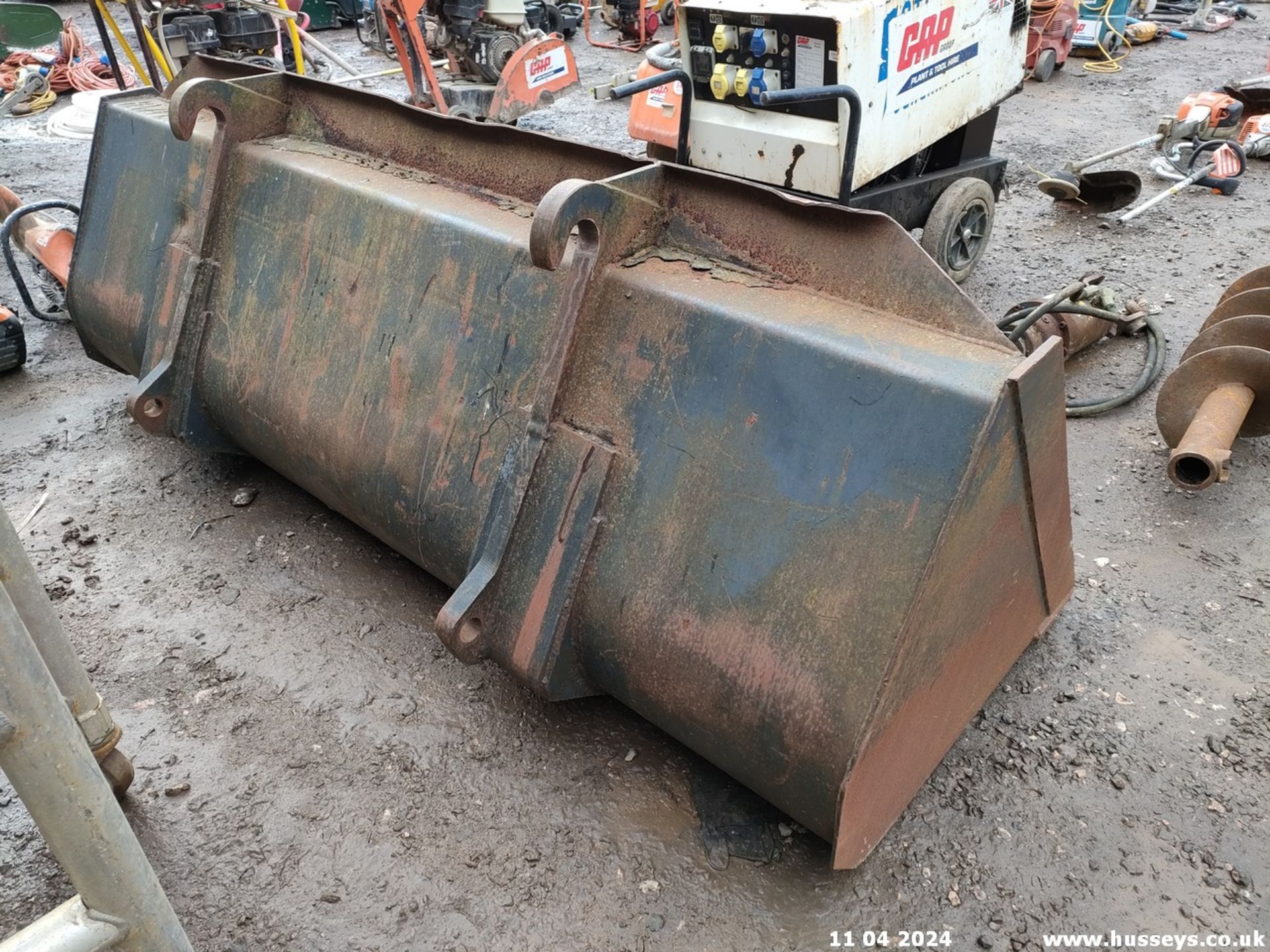 TELEHANDLER BUCKET - Image 2 of 2