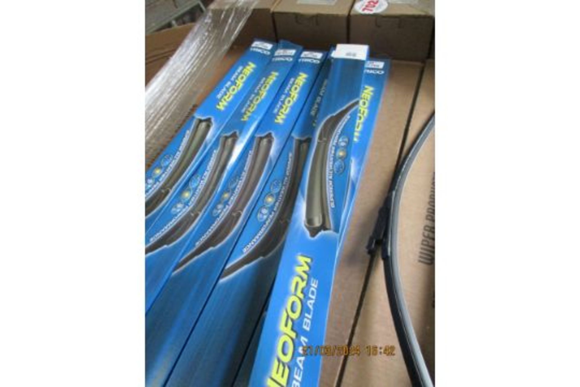 PALLET OF 30" WIPER BLADES - Image 3 of 3