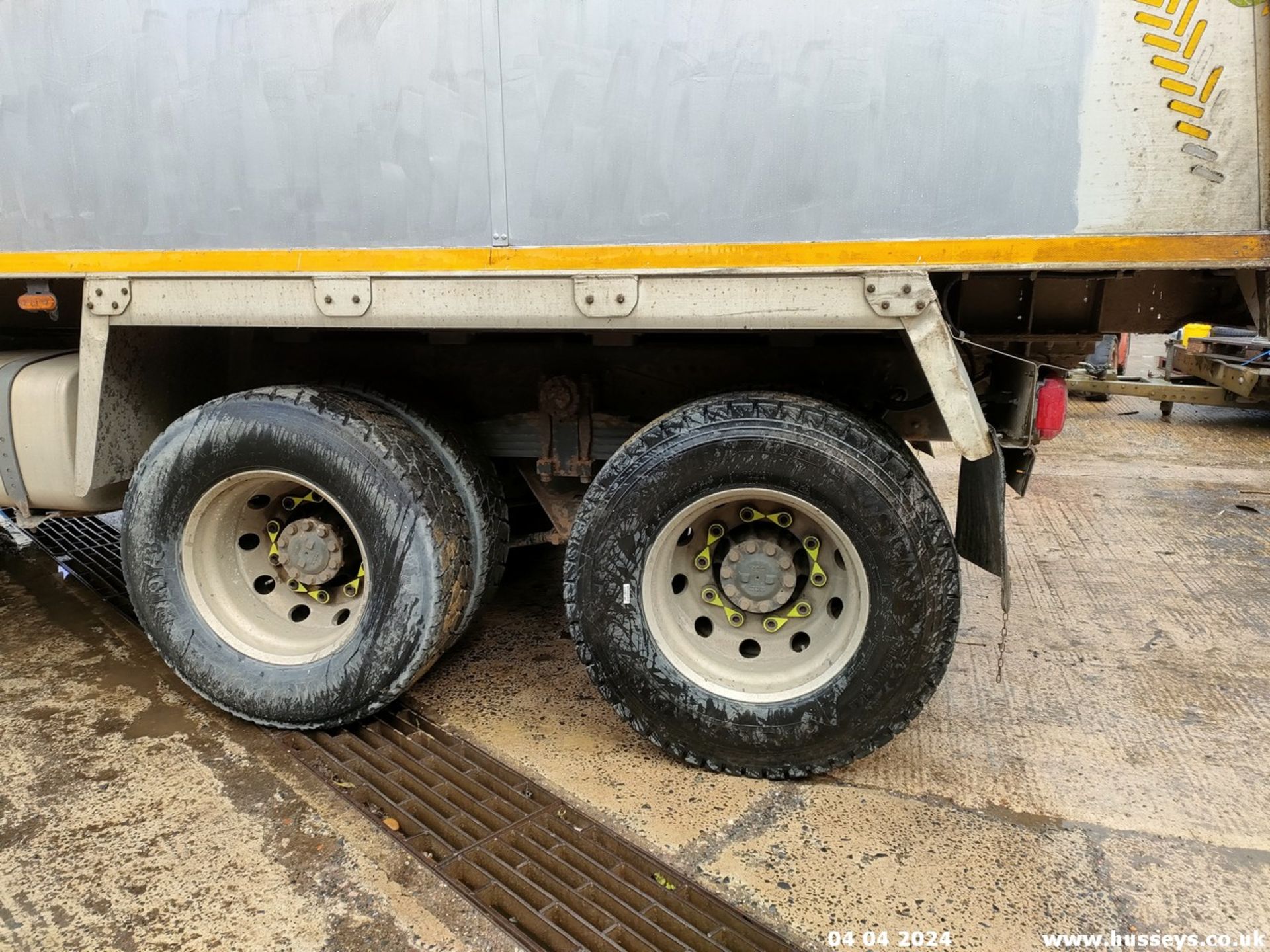 14/64 DAF TRUCKS TIPPER - 10837cc 2dr Tipper (White) - Image 17 of 33